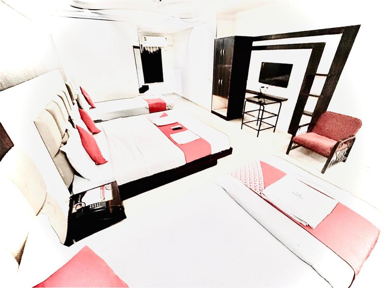 Deluxe Family Suite photo 2