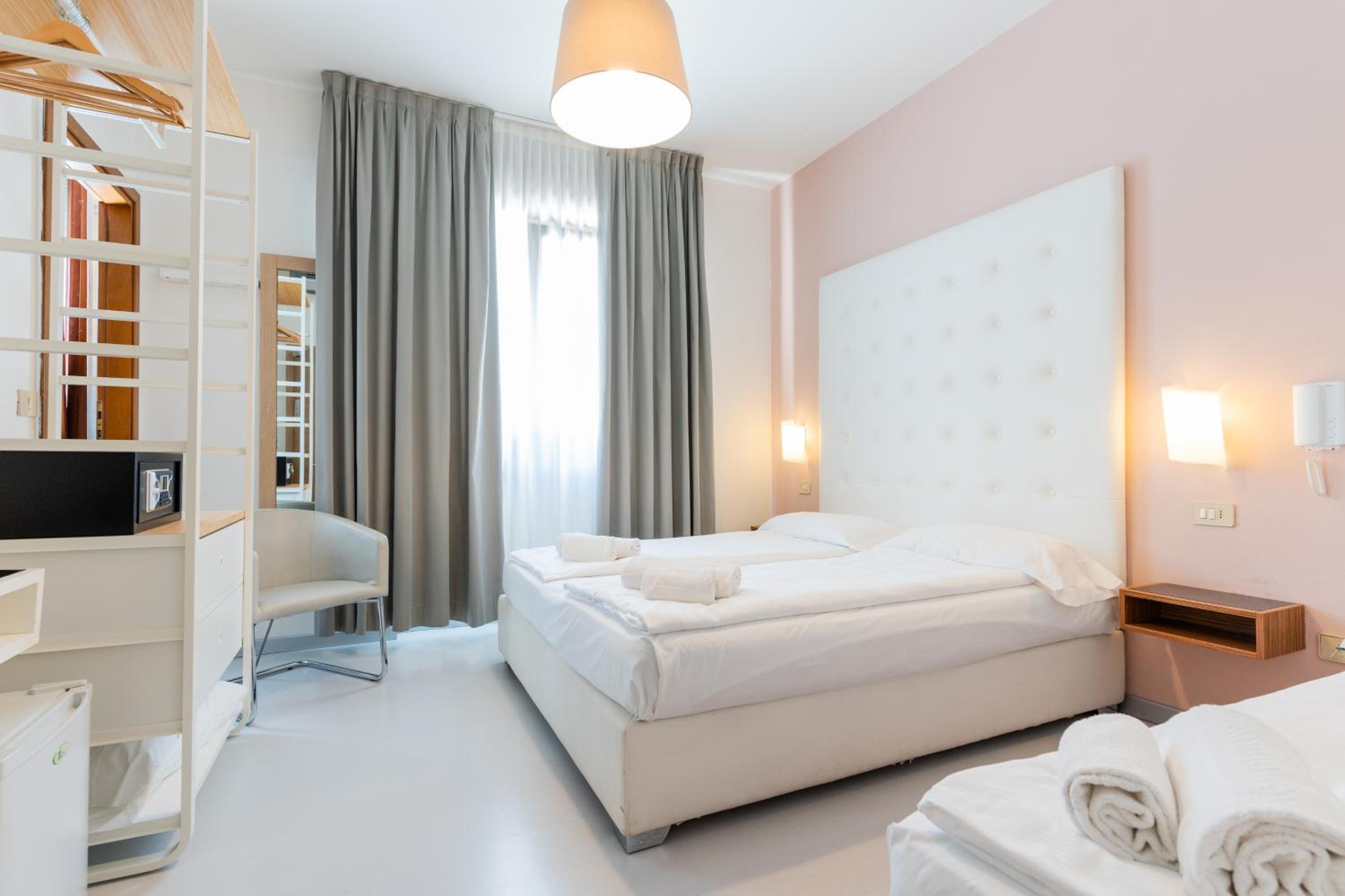 Triple Room - Photo 7