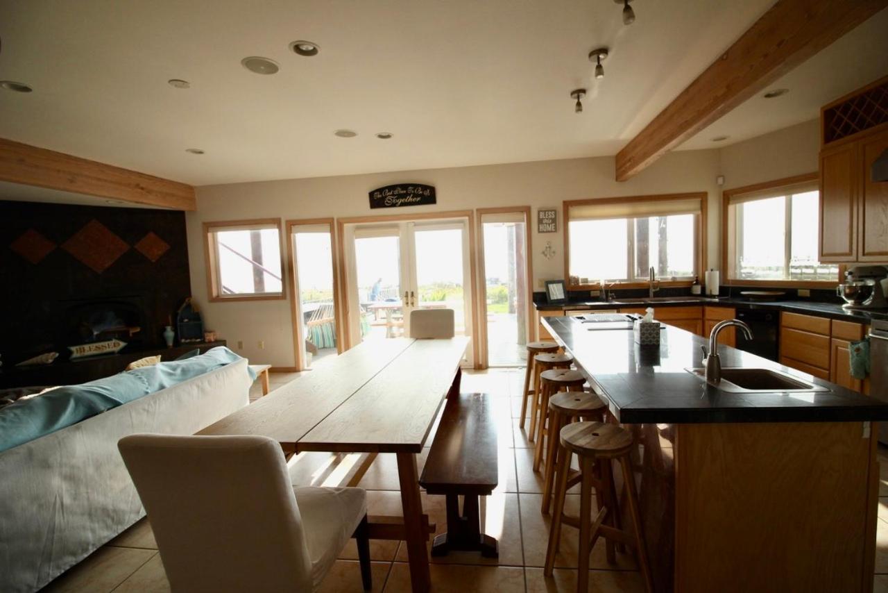 Three-Bedroom Villa photo 2