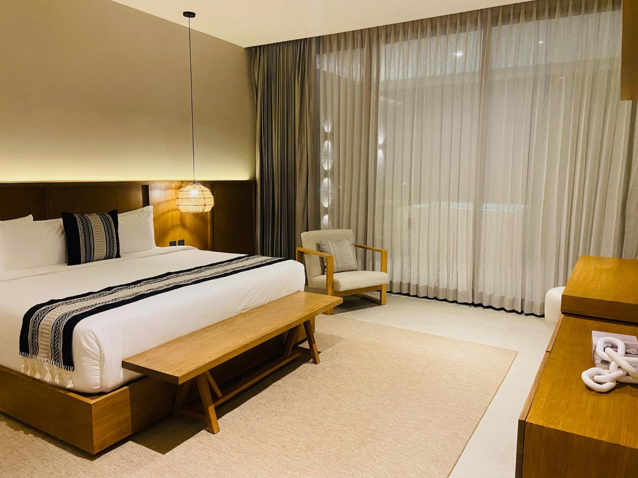 Deluxe Junior Suite