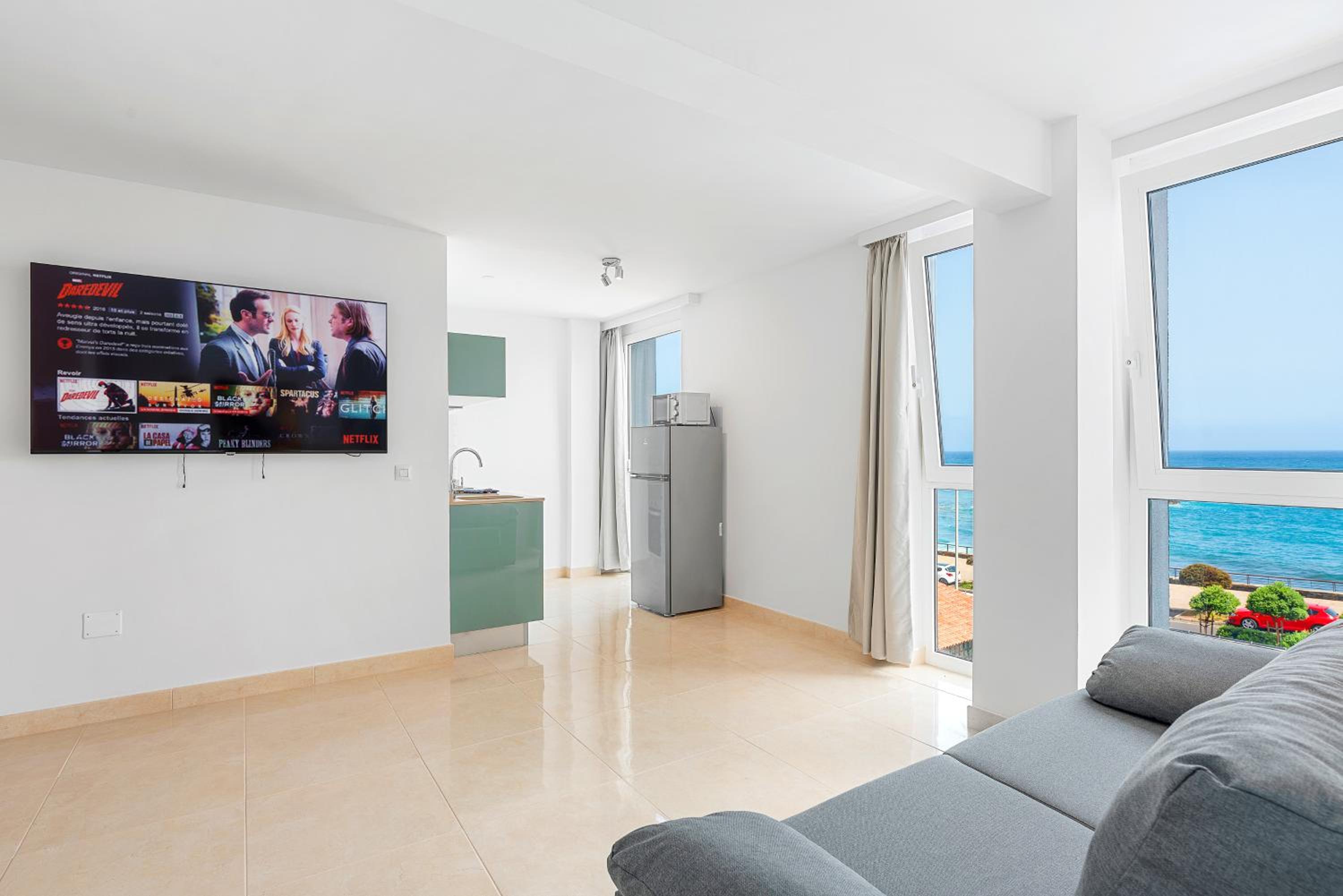Apartamento de dos habitaciones con vista al mar