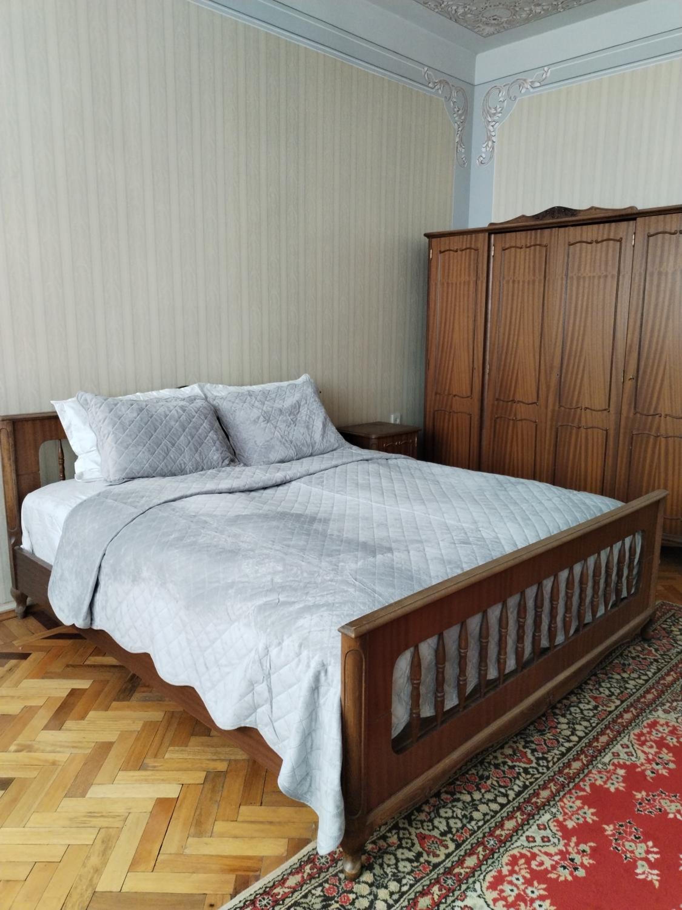 Four-Bedroom House photo 3