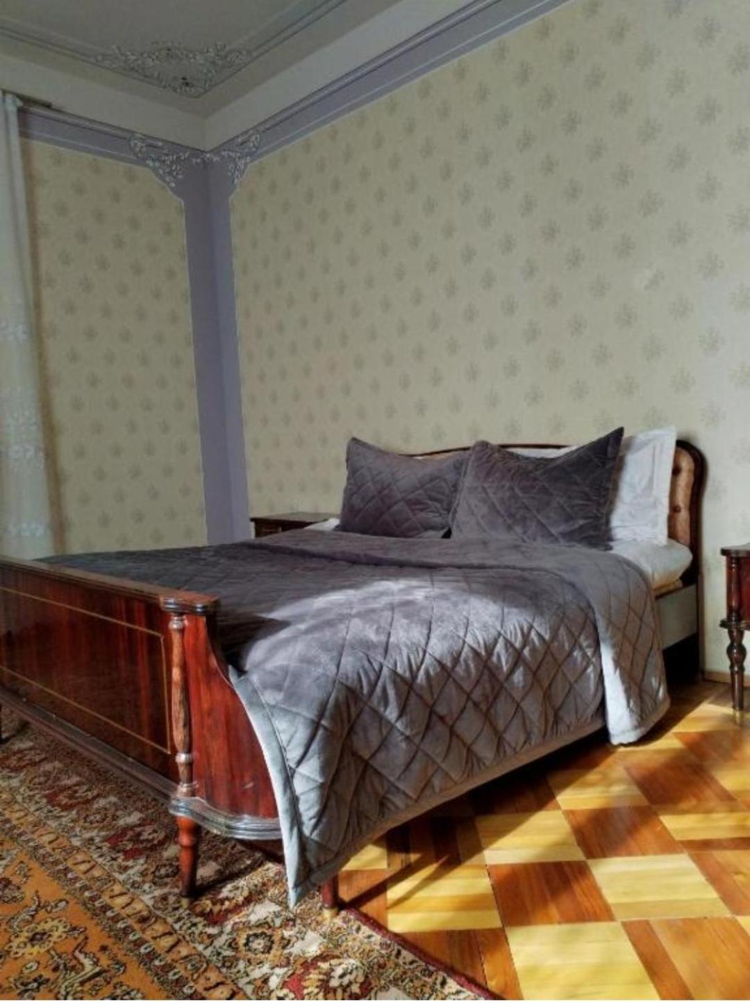 Four-Bedroom House photo 2