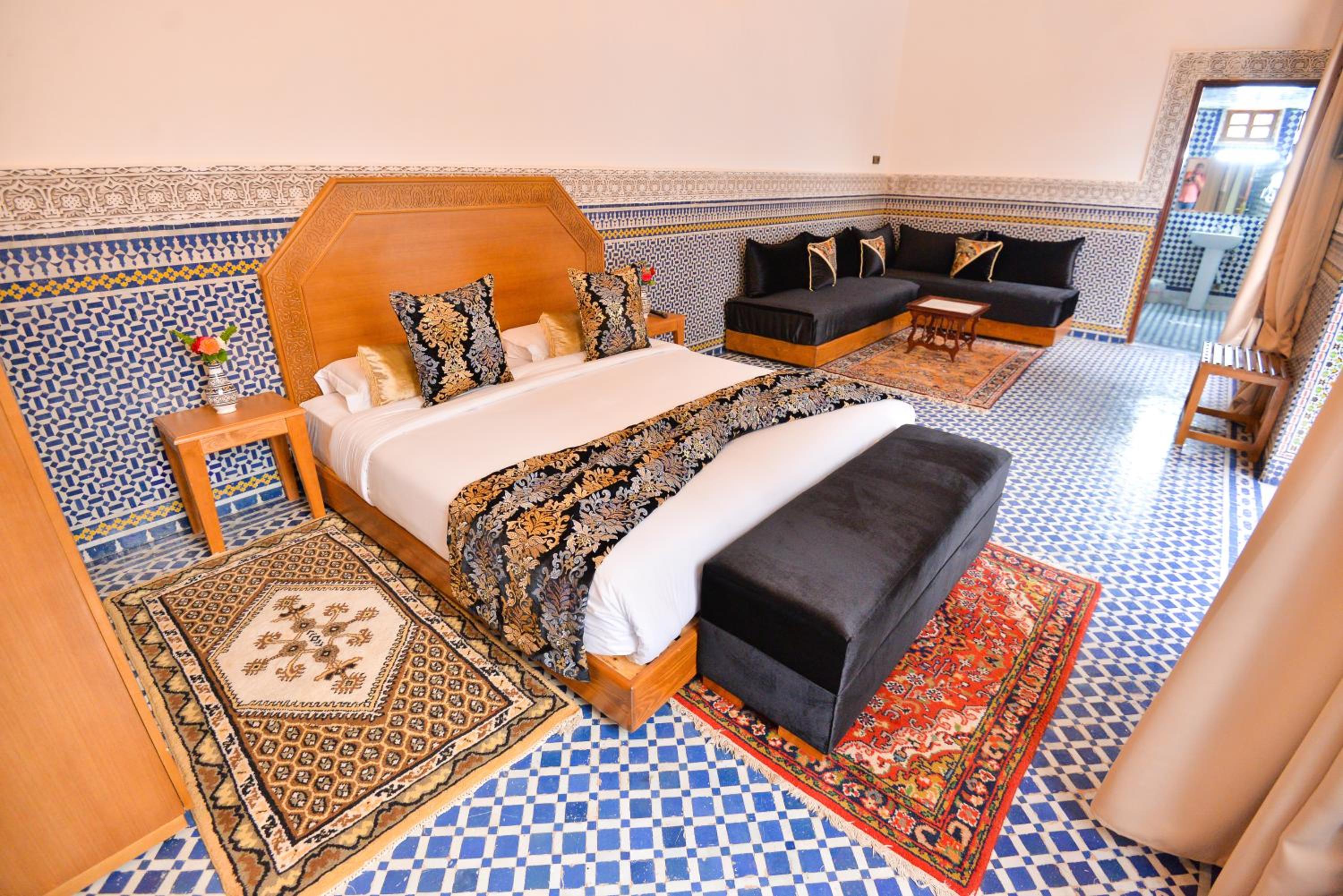 Superior Suite - Photo 2