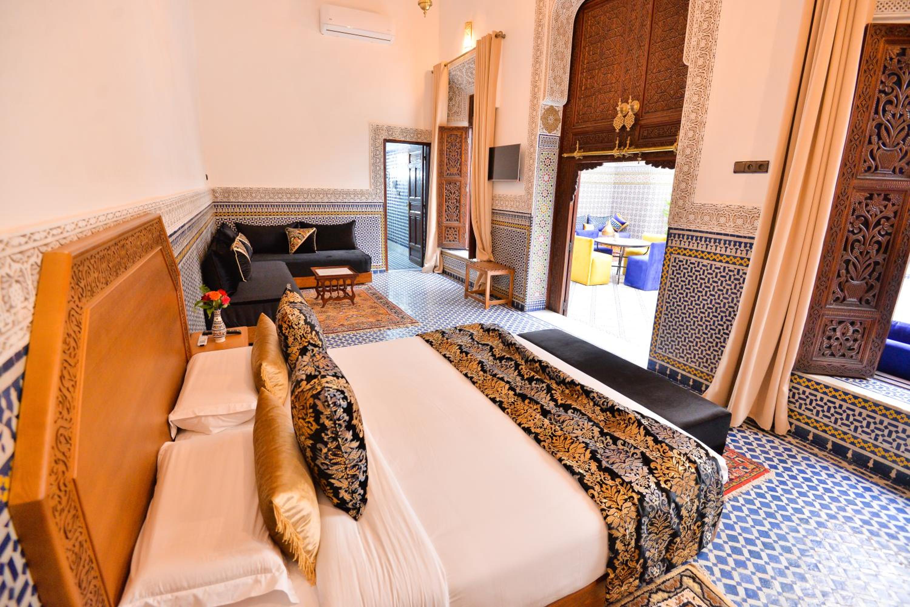 Superior Suite - Photo 1