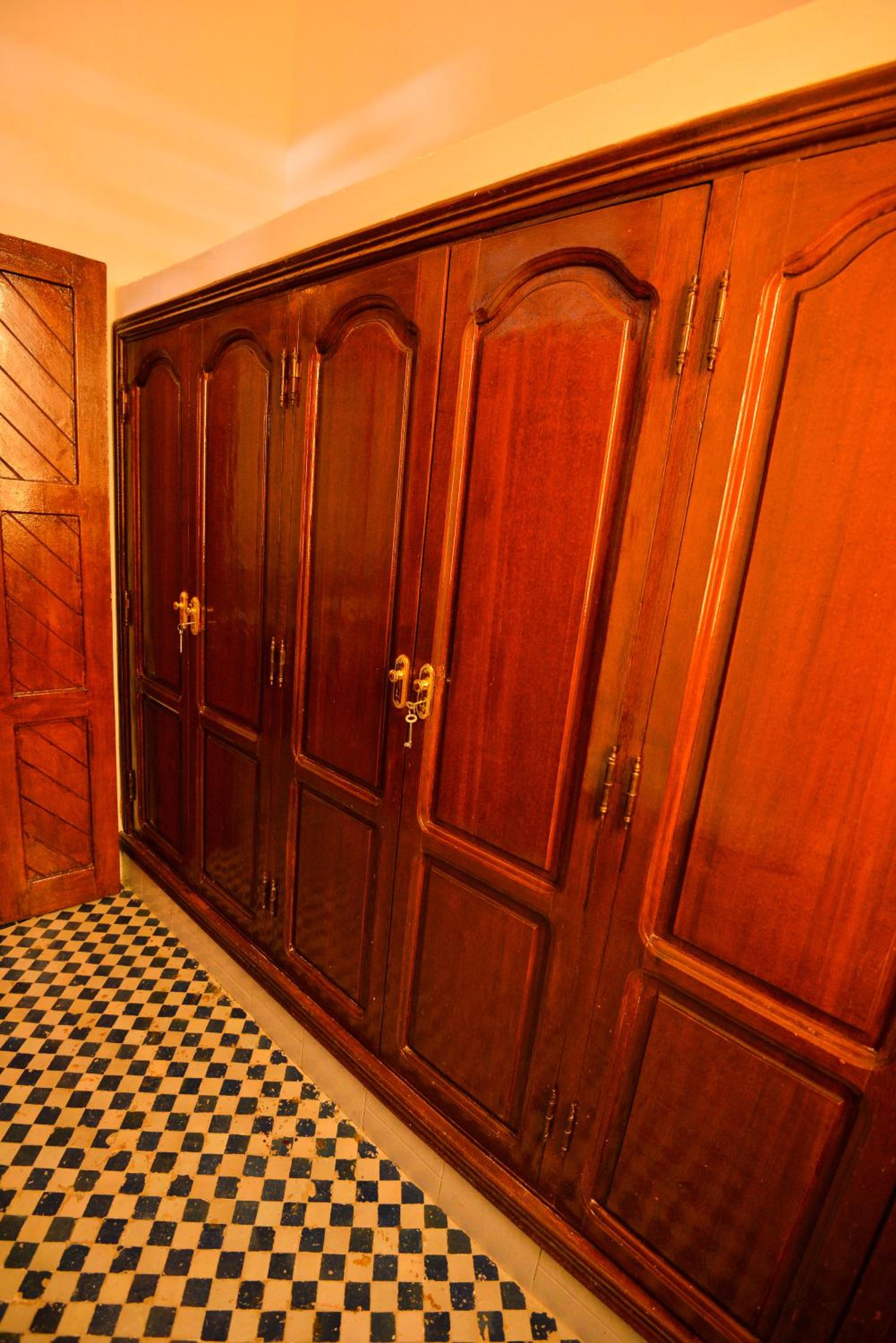 Suite - Photo 3
