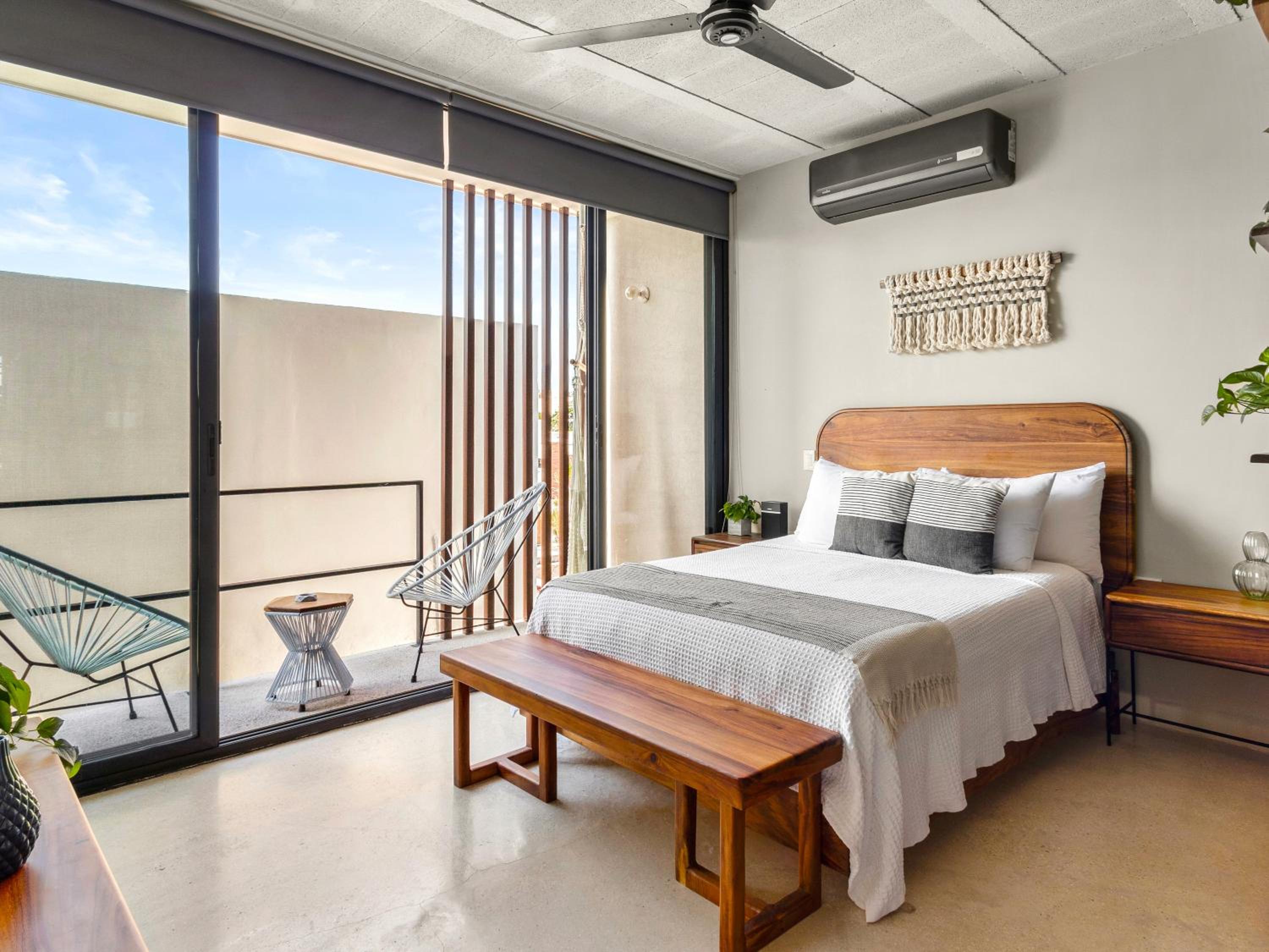 Studio With Balcony