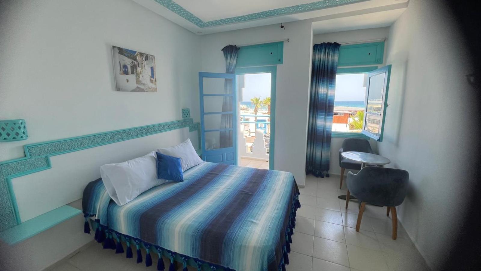 Double Room with Balcony and Sea View photo 2