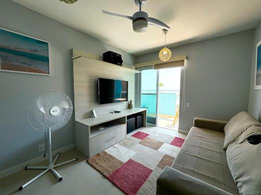 Apartment with Lake View - Photo 9