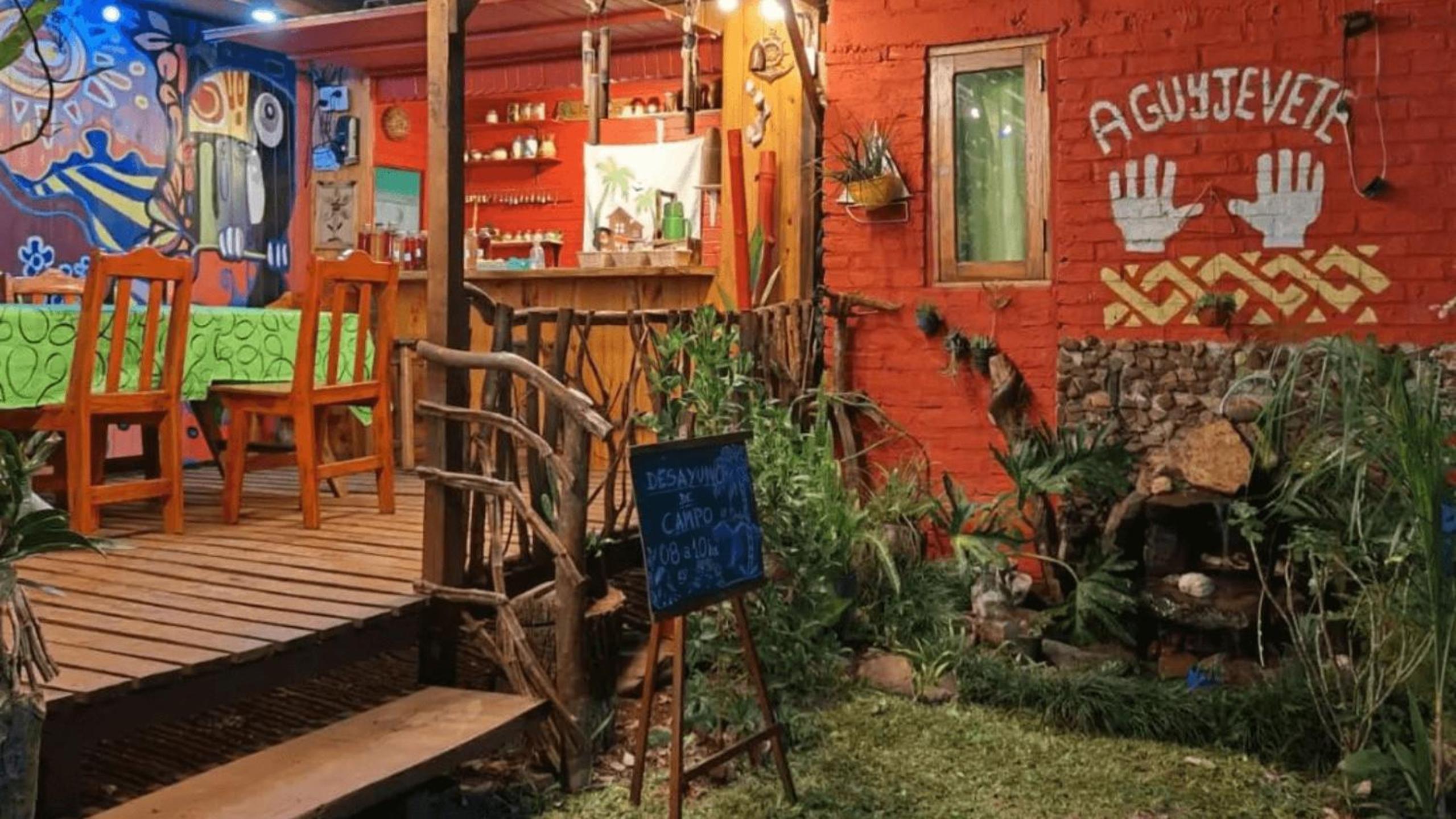 Bungalow With Garden View photo 3