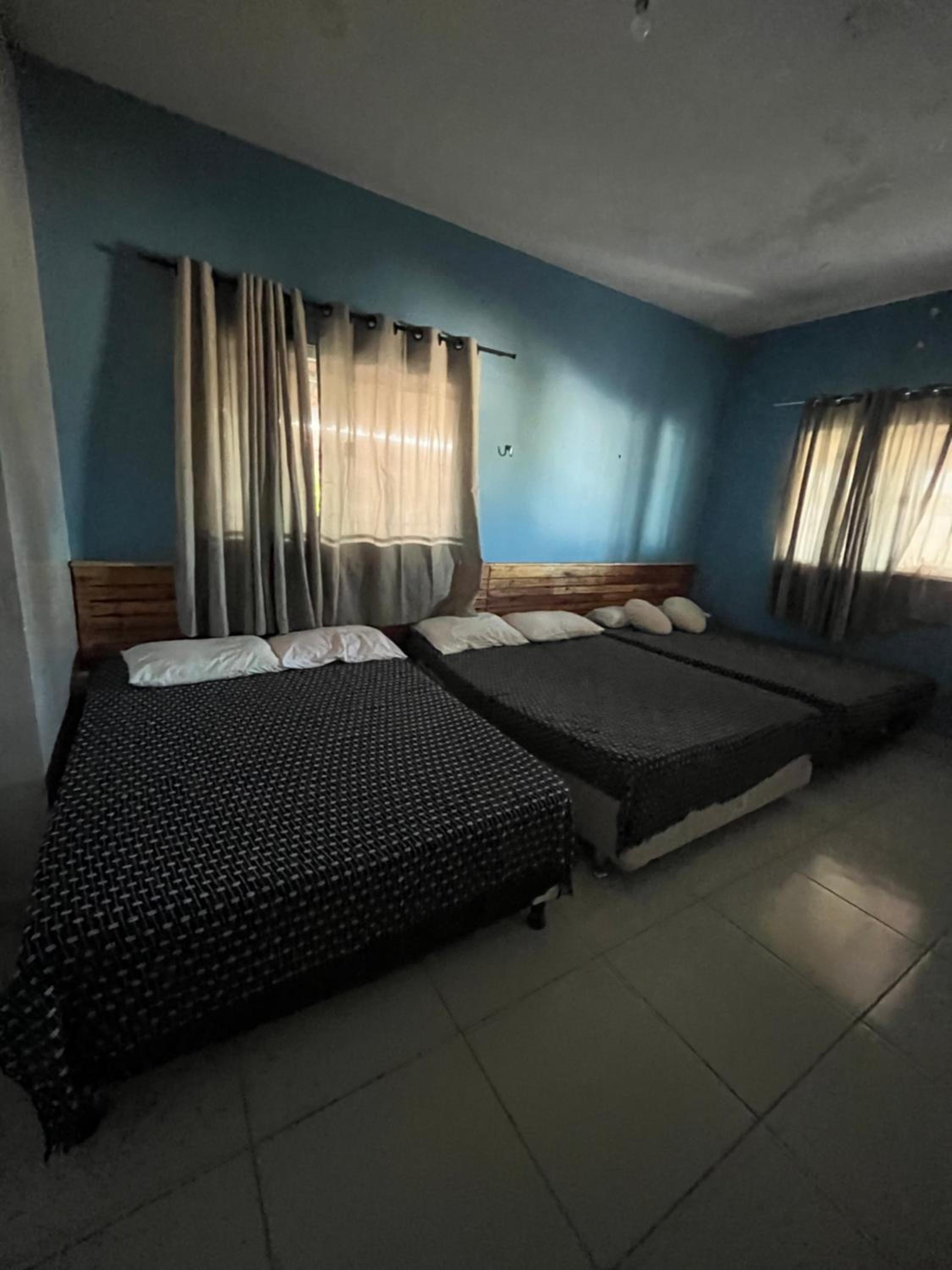 One-Bedroom House photo 1