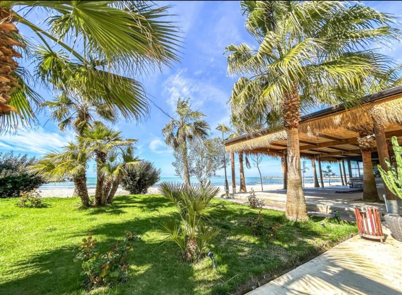 One-Bedroom Apartment with Sea View and Balcony photo 2