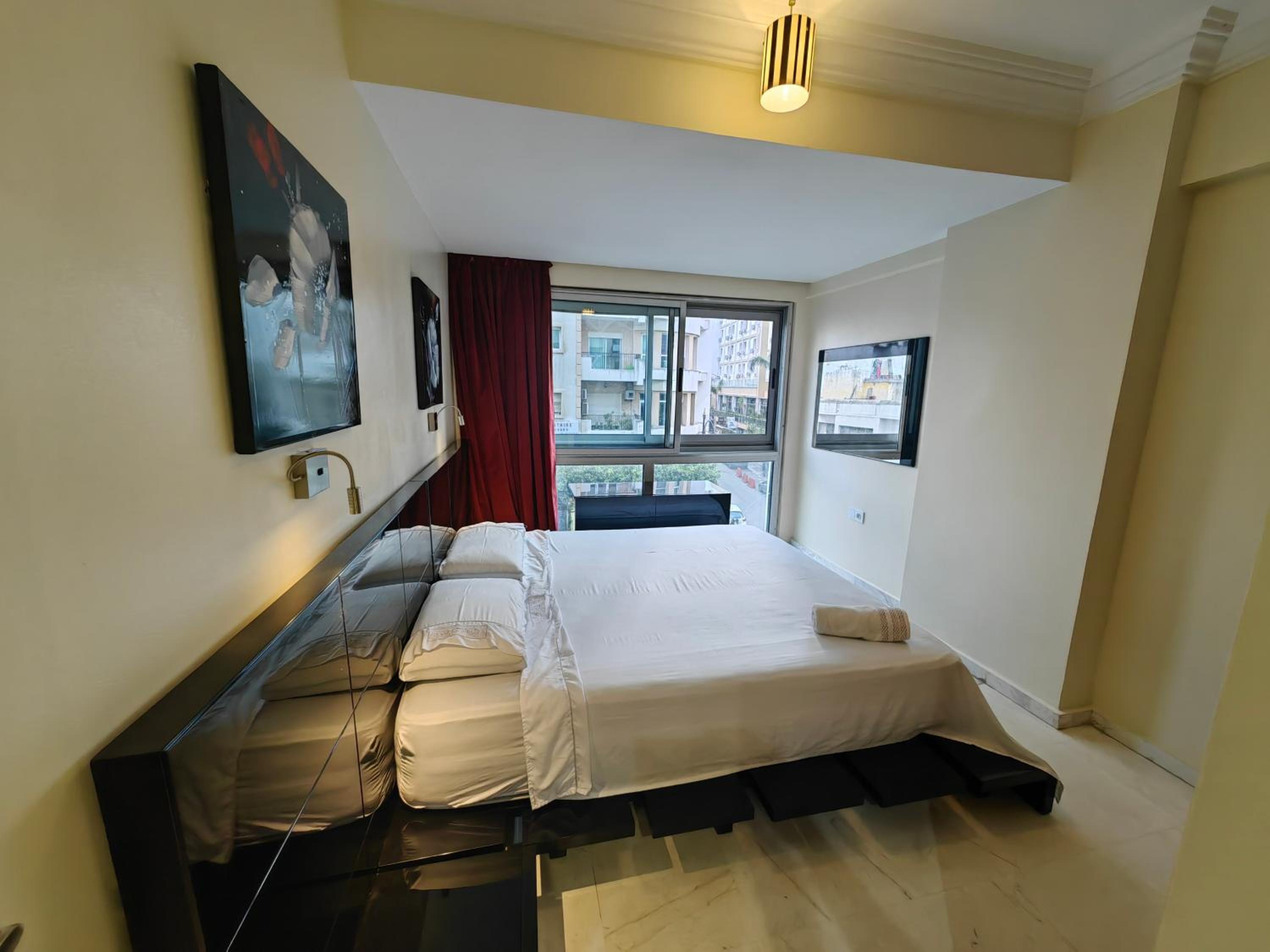 Deluxe Apartment - Photo 2