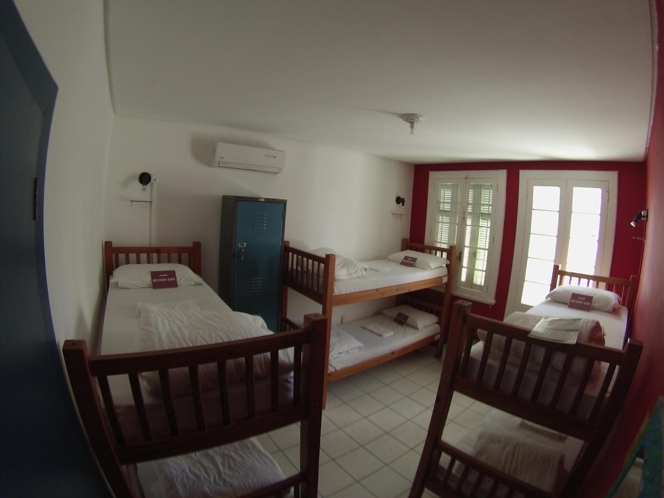 Mixed Dormitory Room