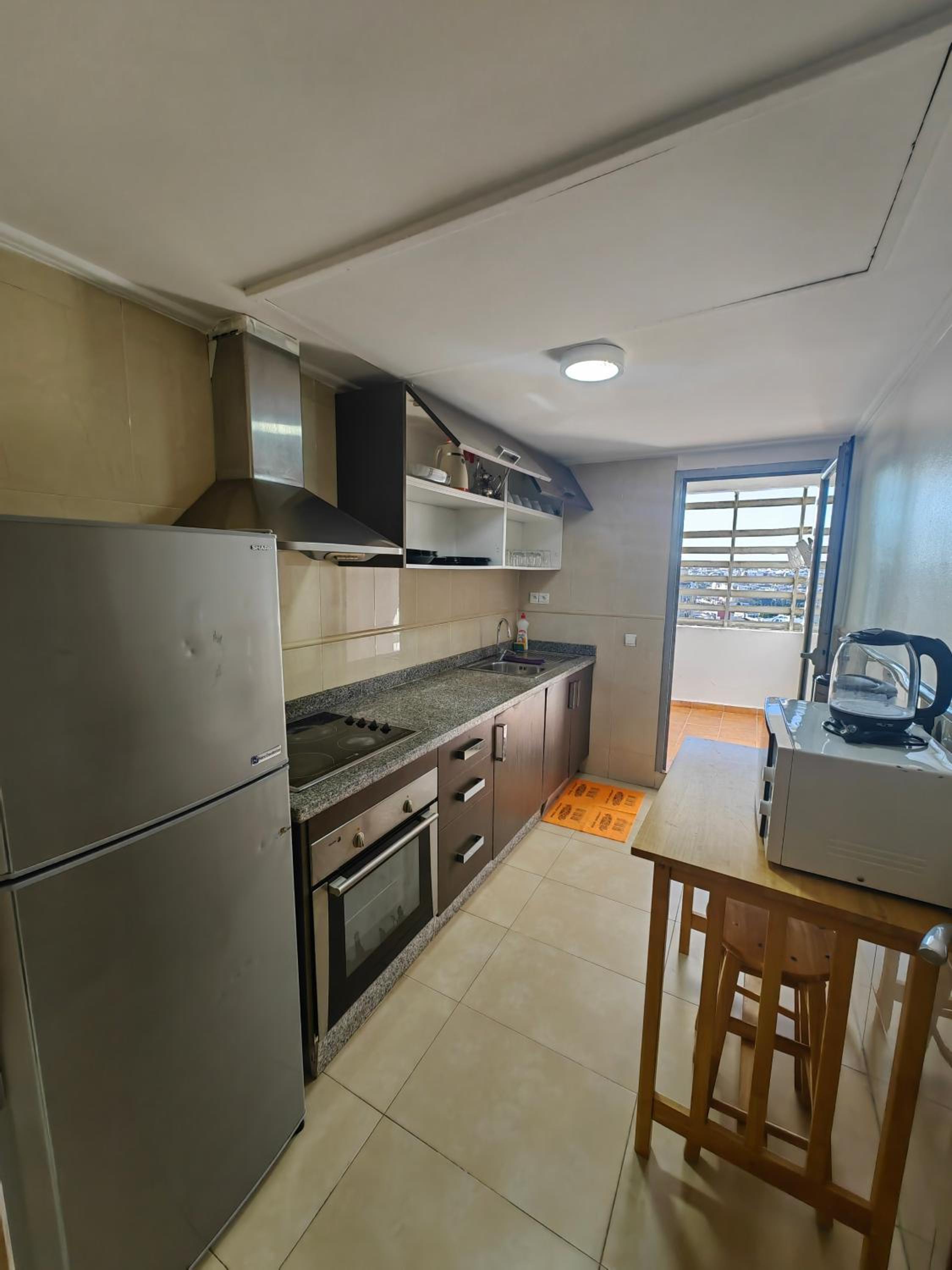 Apartment with Terrace - Photo 2