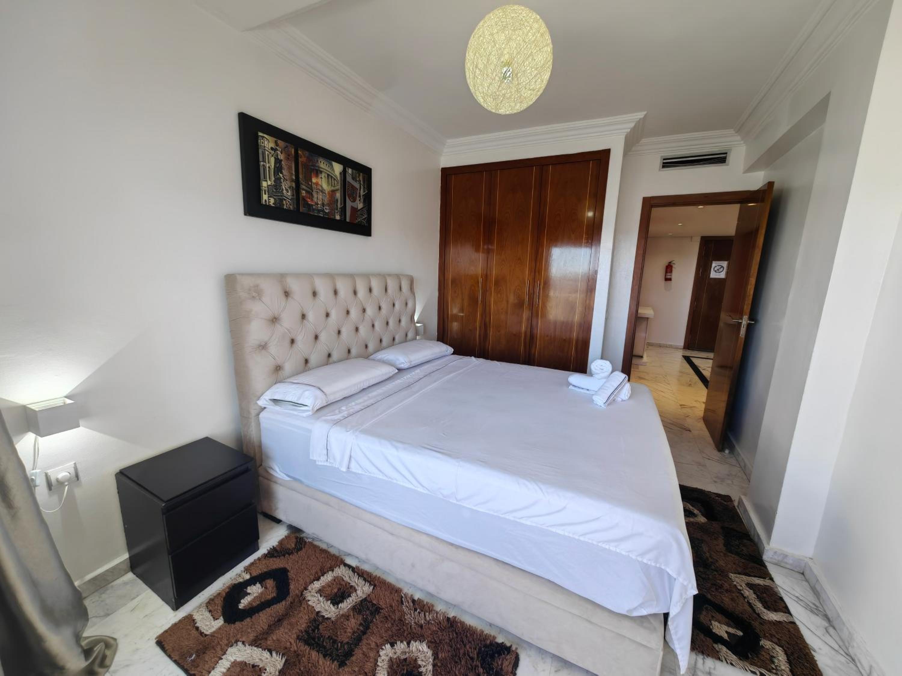 Apartment with Terrace - Photo 1