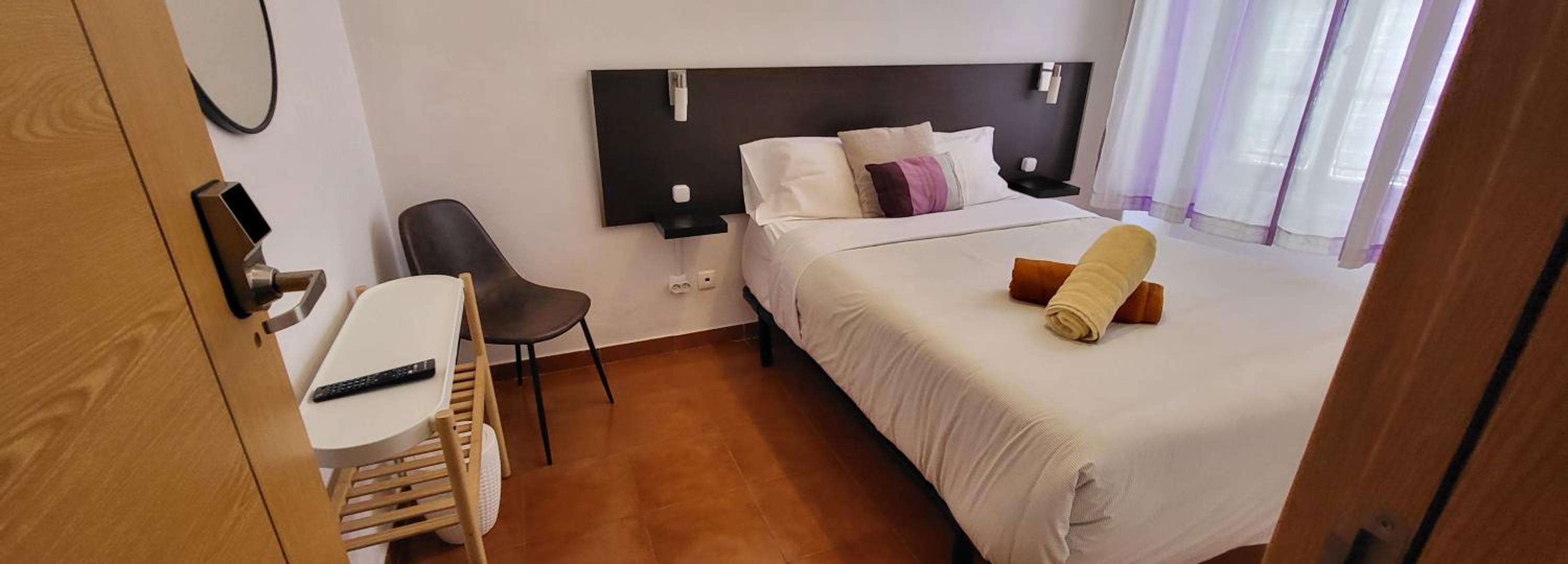 Double Room with Private External Bathroom photo 2