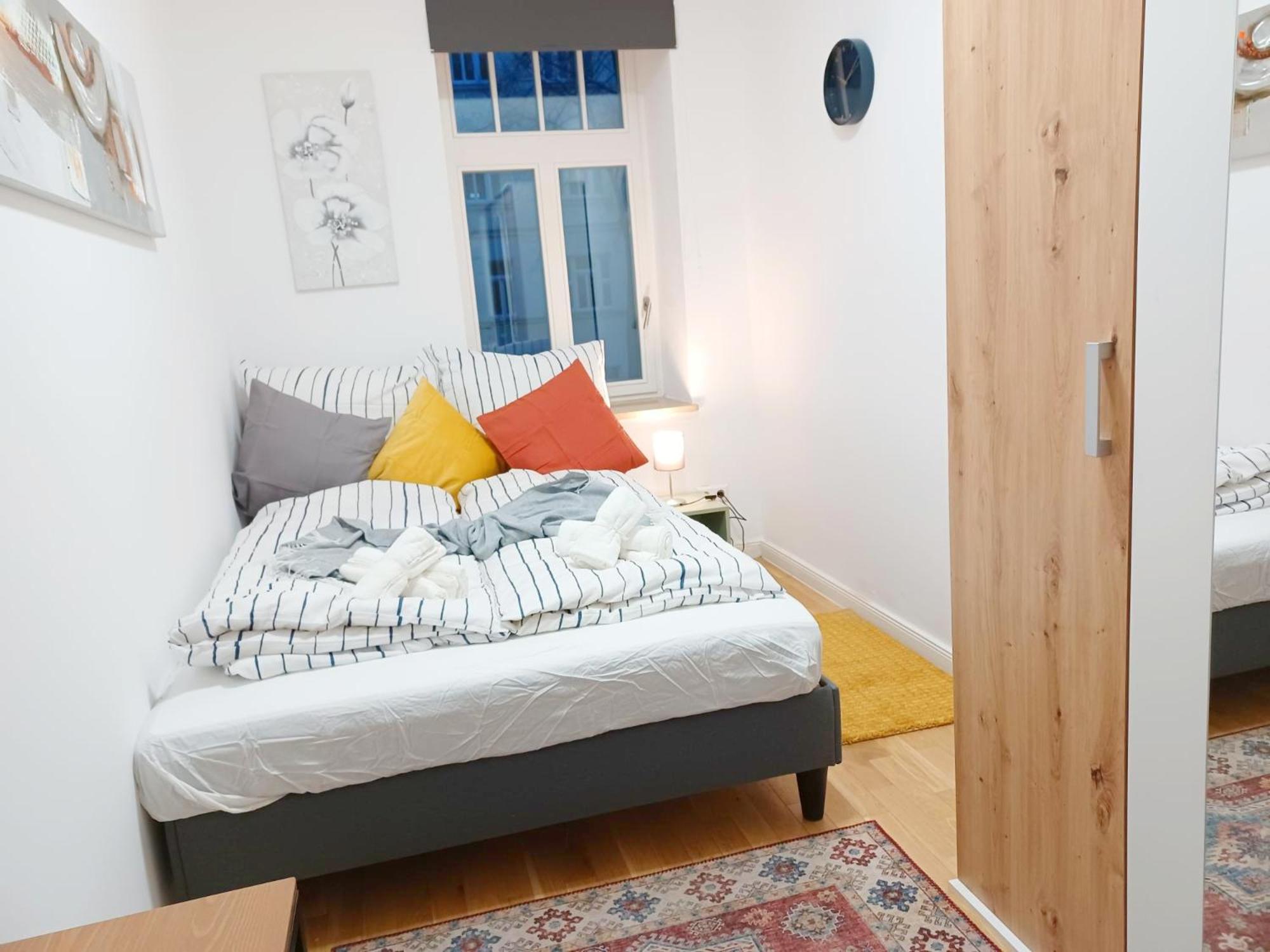 One-Bedroom Apartment photo 2