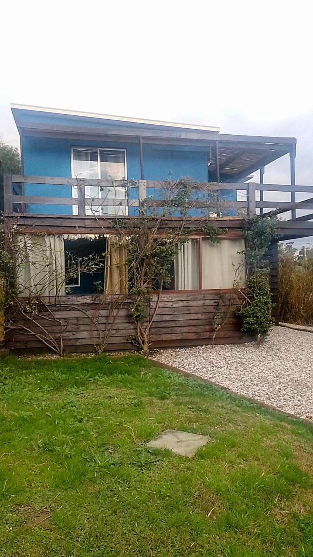 Three-Bedroom House photo 2