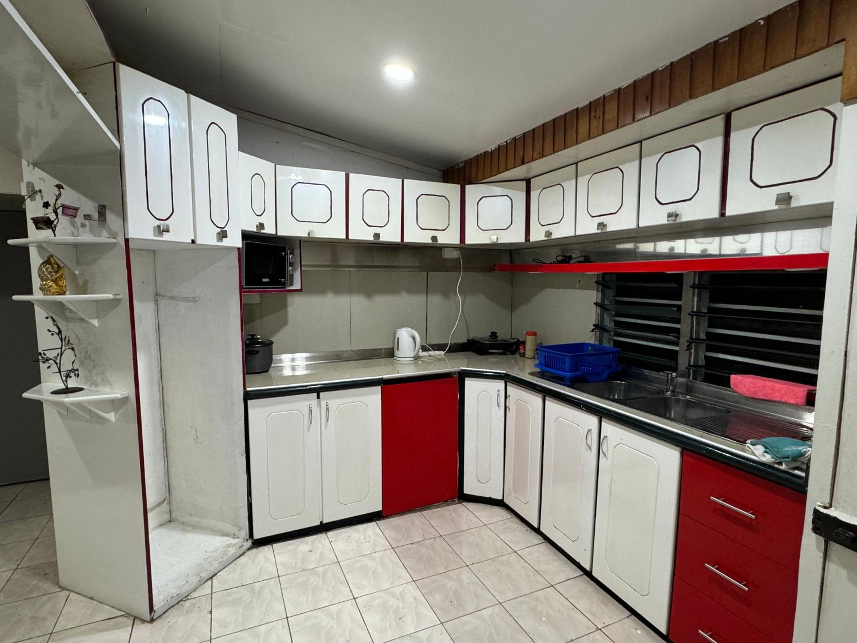Two-Bedroom House photo 2