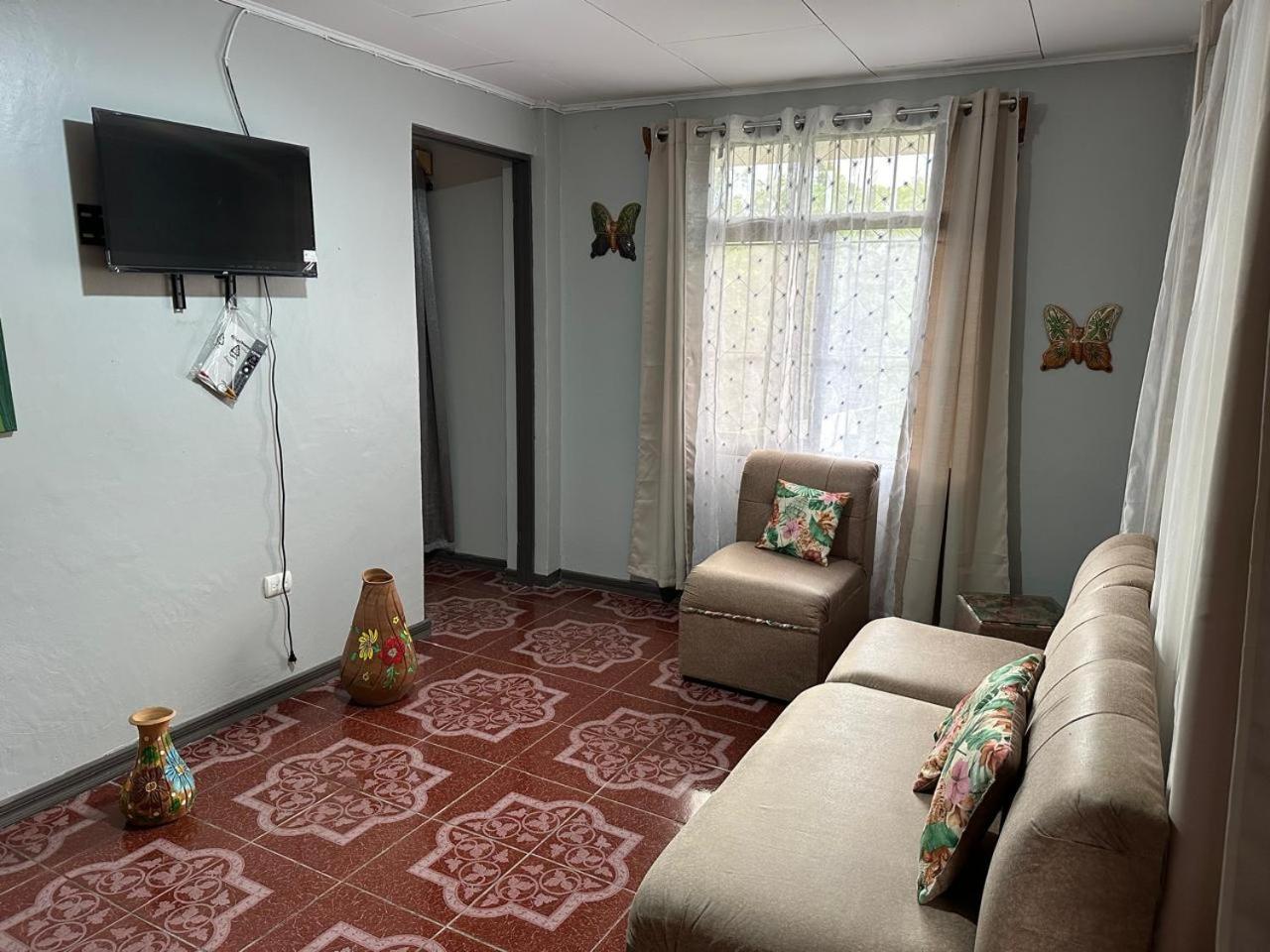 Three-Bedroom Apartment photo 2