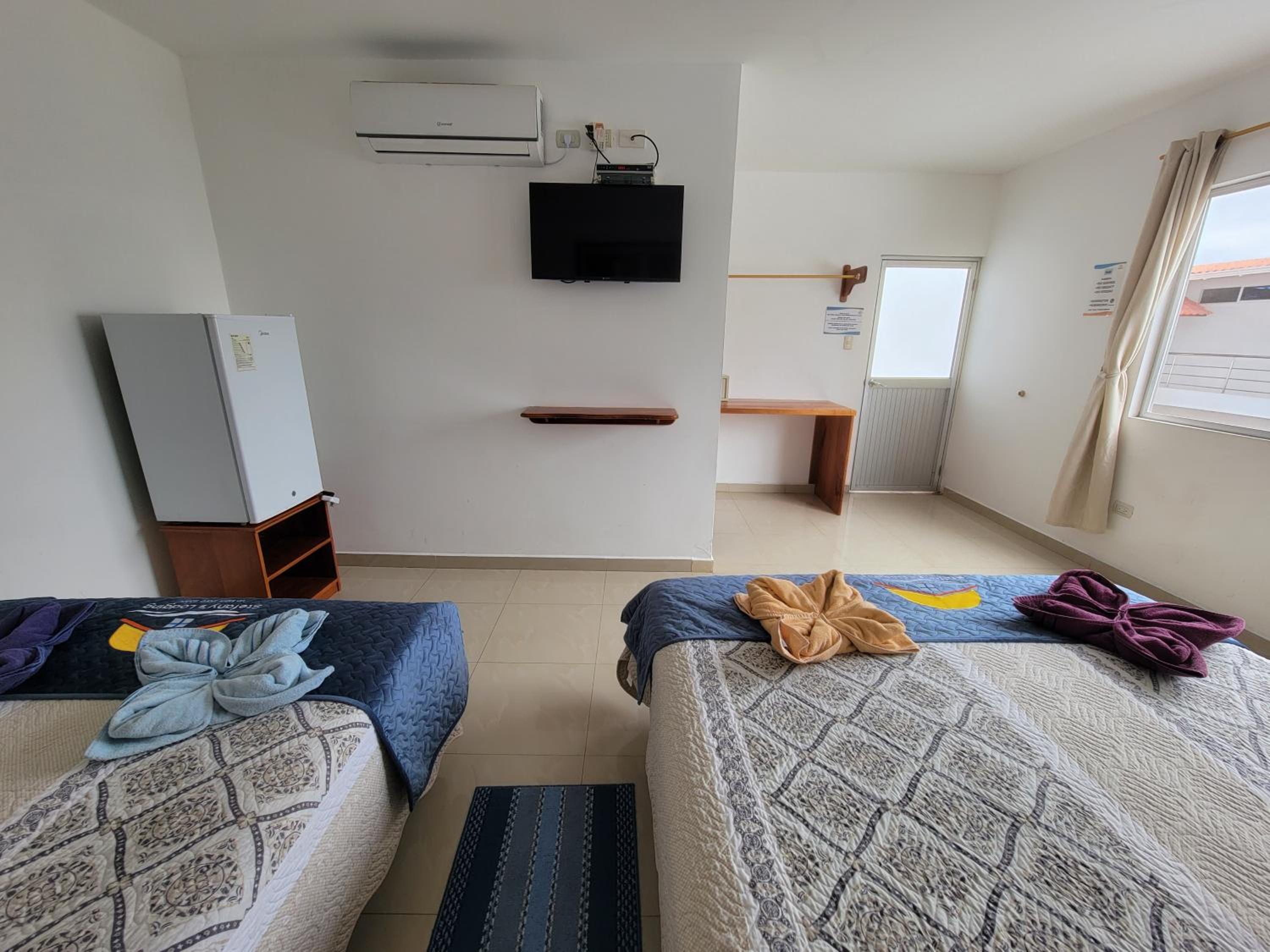 Family Room with Sea View photo 2