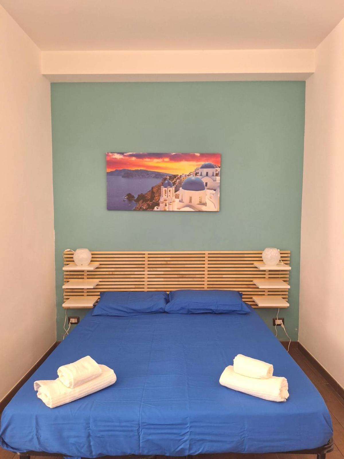 Double or Twin Room with Private Bathroom photo 2