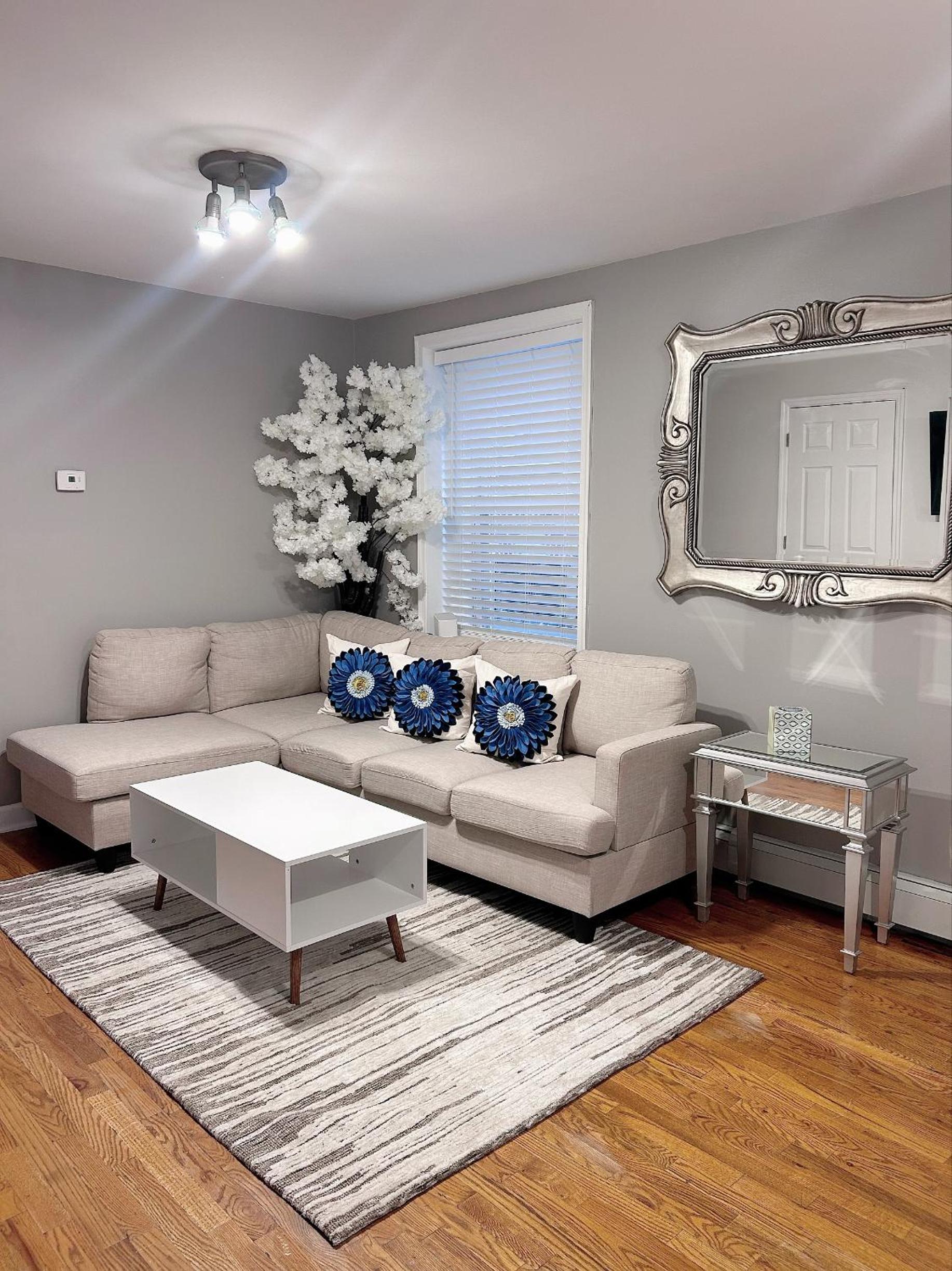 Three-Bedroom Apartment photo 1