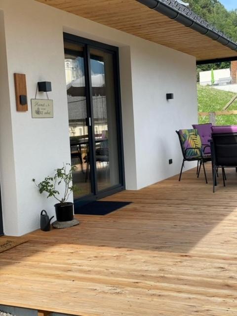 Two-Bedroom Apartment with Mountain View photo 2