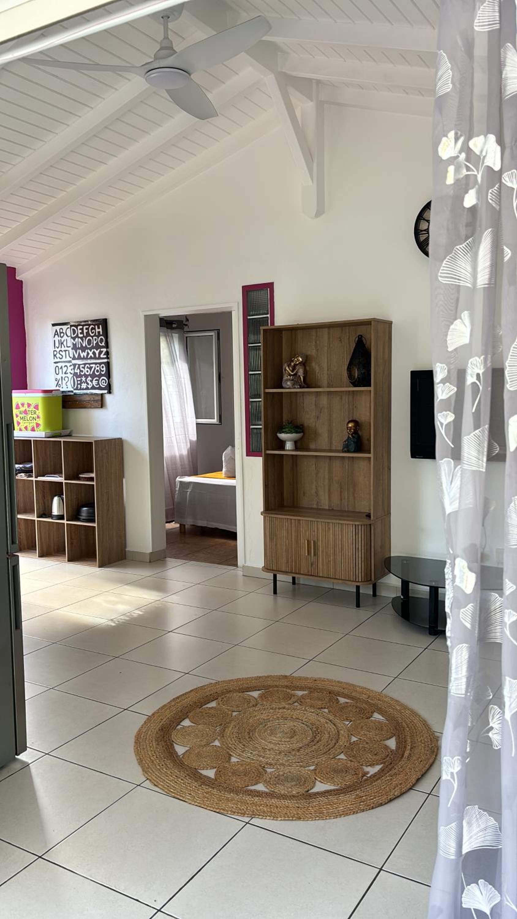 One-Bedroom House photo 2