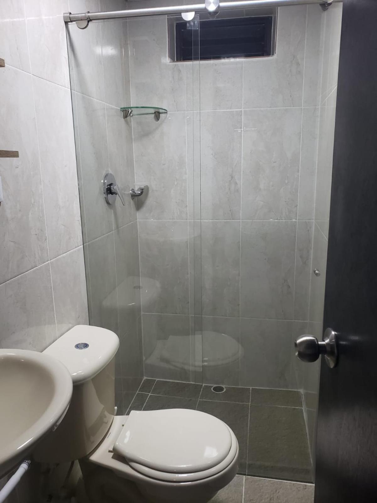 Double Room With Private Bathroom photo 3