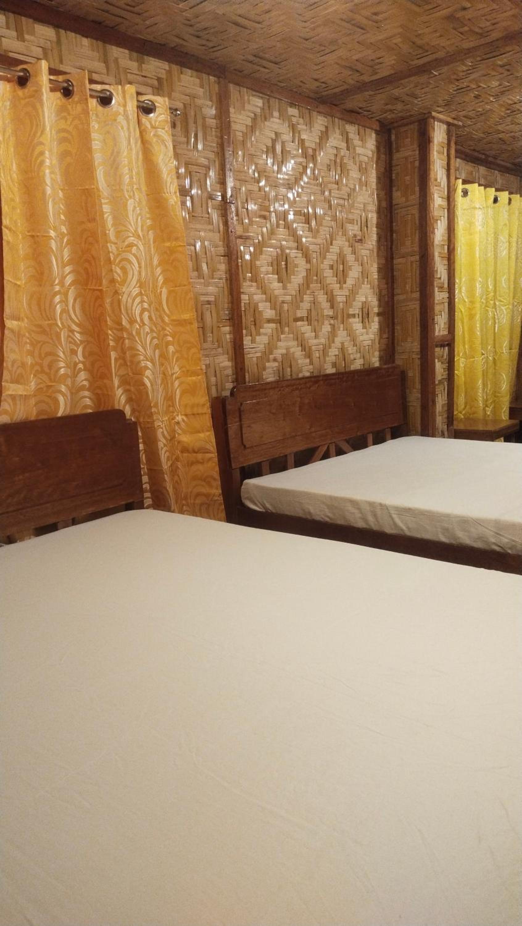 Standard Double Room with Shared Bathroom