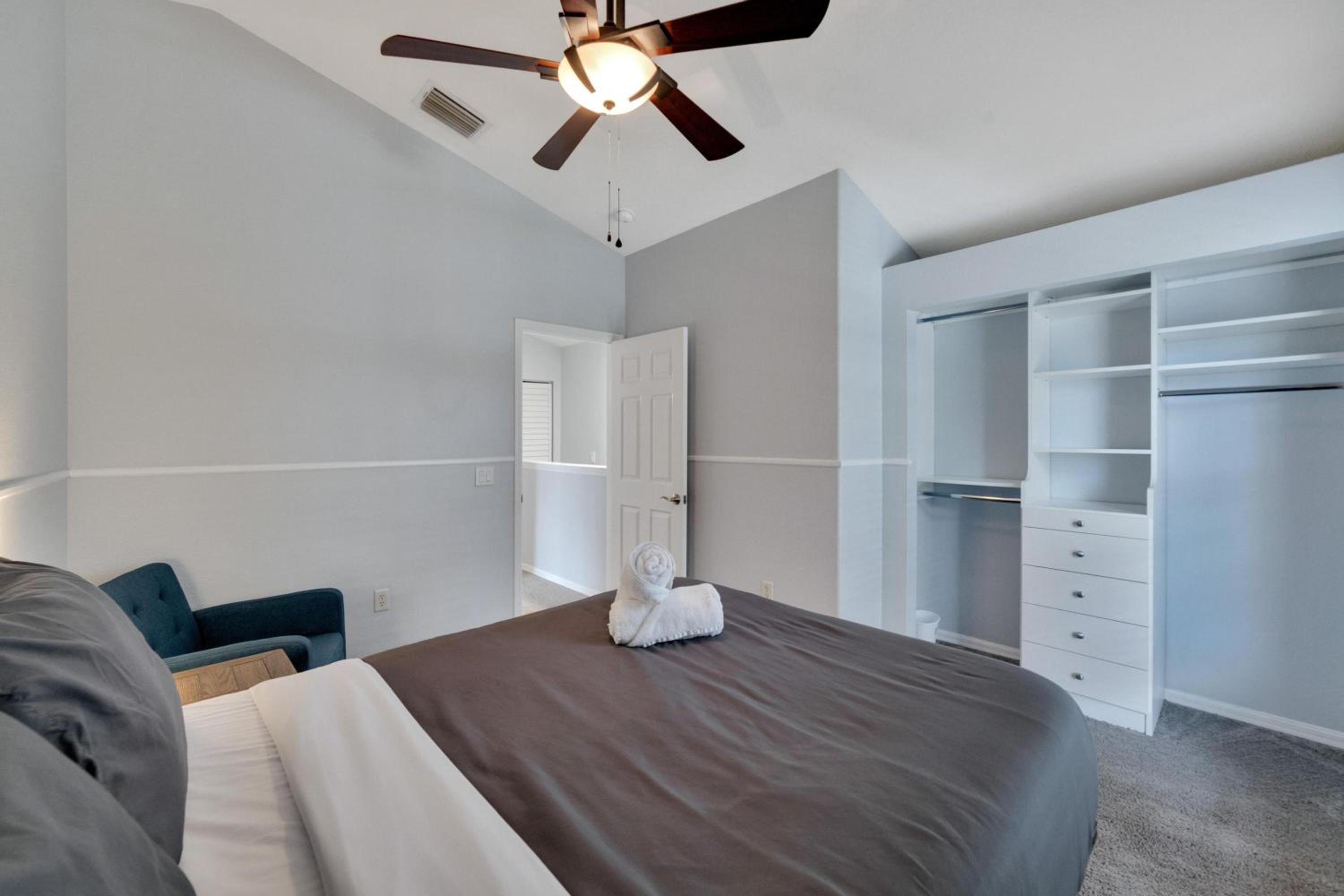 Three-Bedroom House photo 1