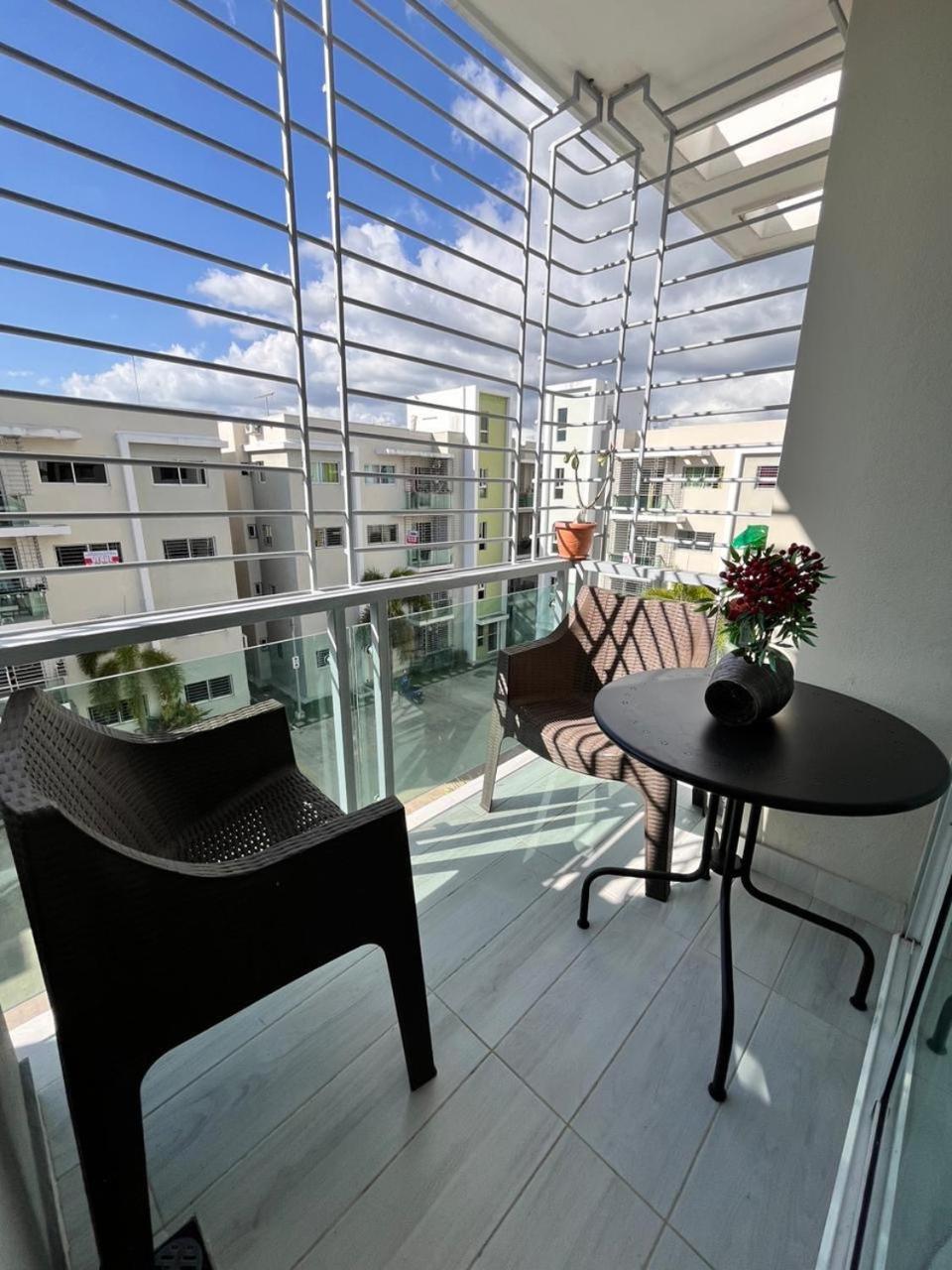 Three-Bedroom Apartment photo 2