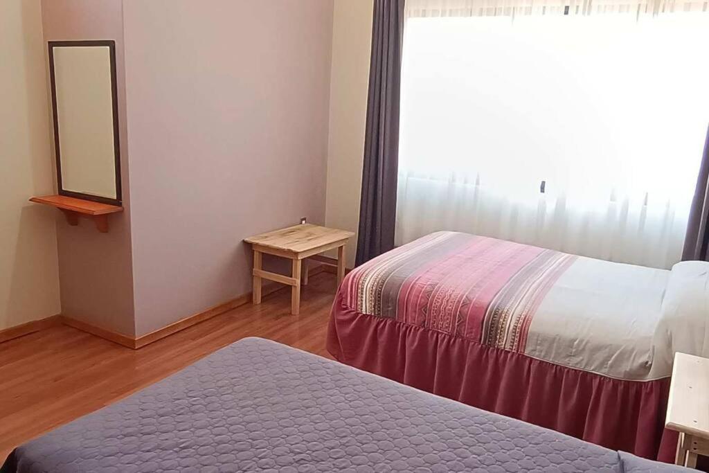 Five-Bedroom House photo 1