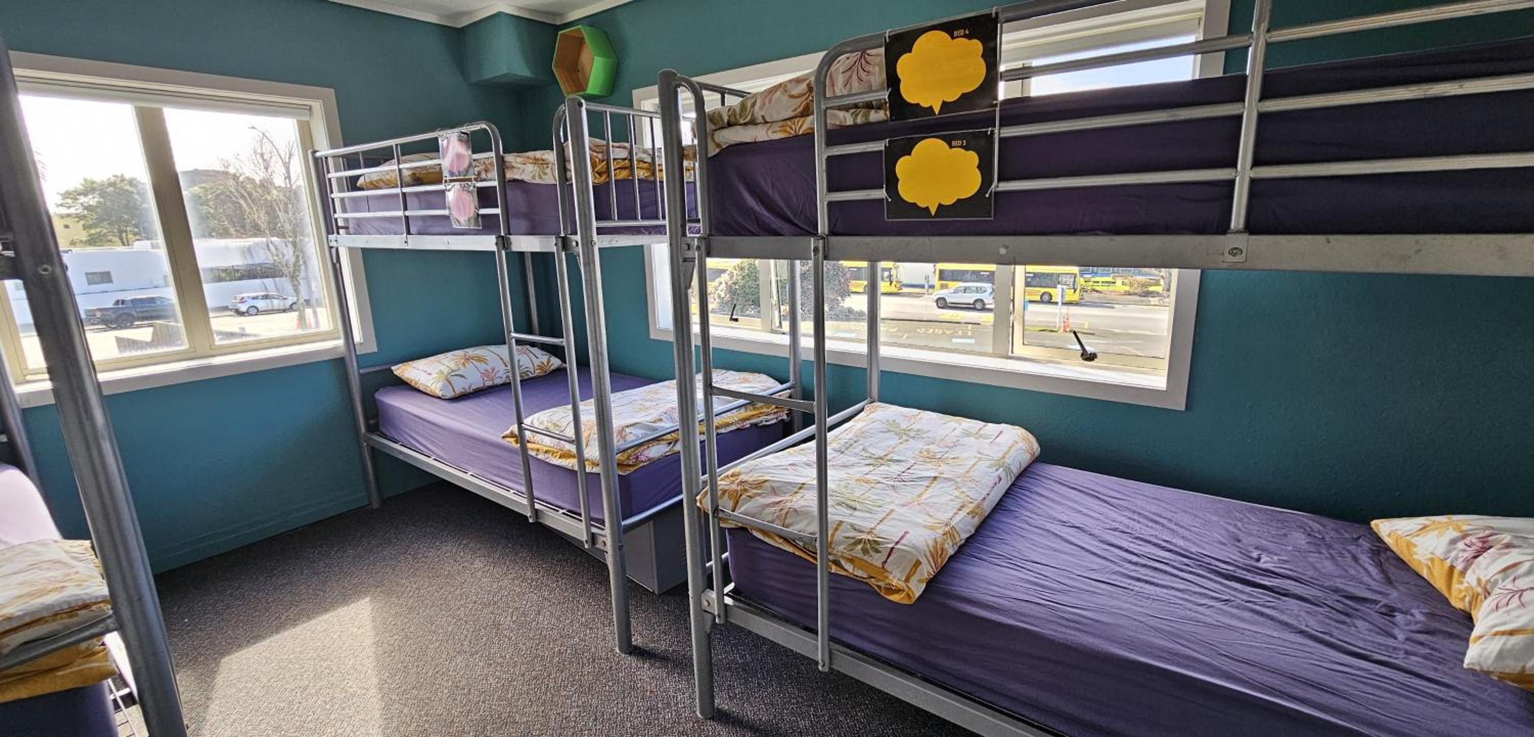 Bed In 6-Bed Mixed Dormitory Room photo 2