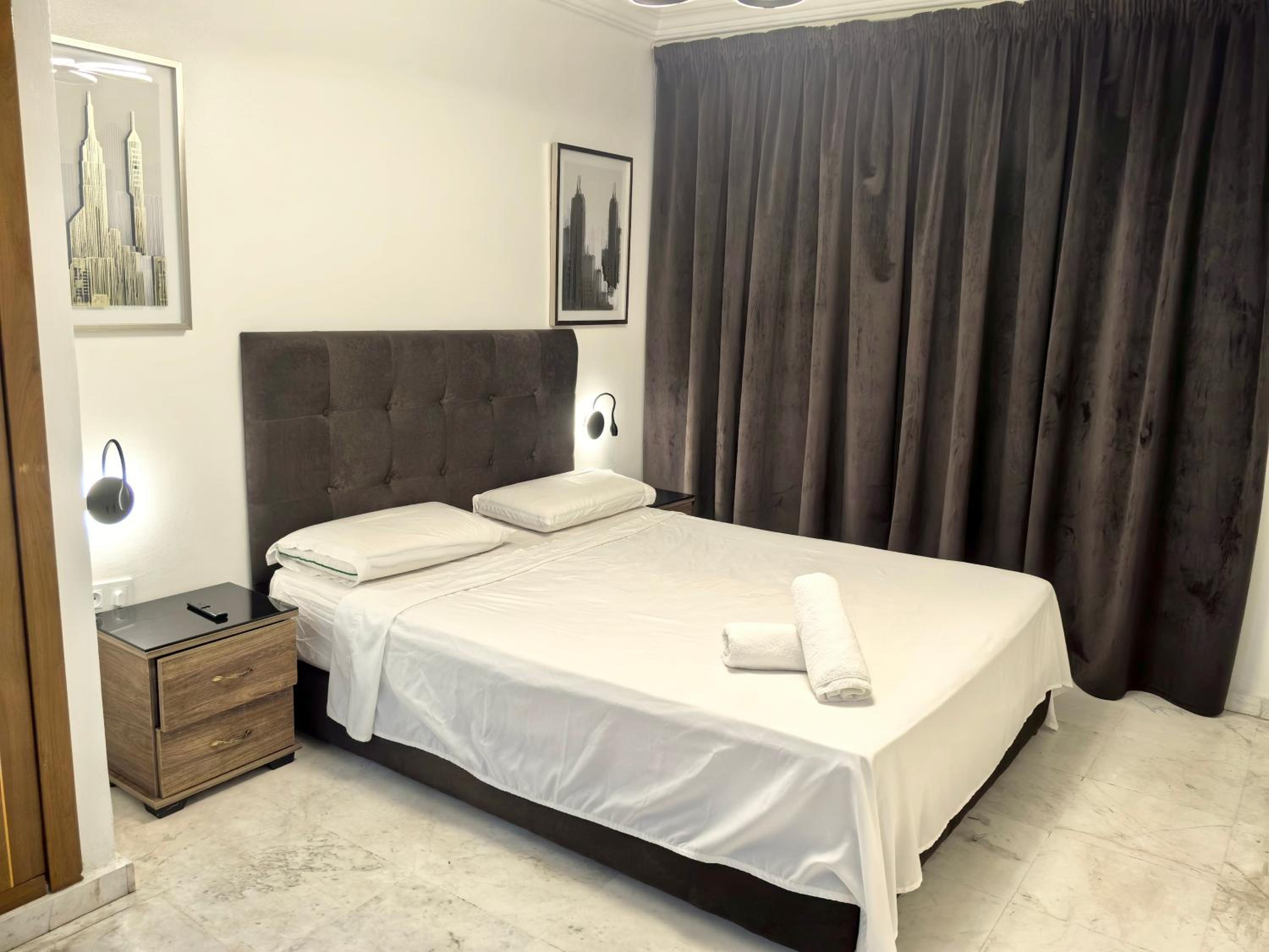 Double Room with Sea View - Photo 2