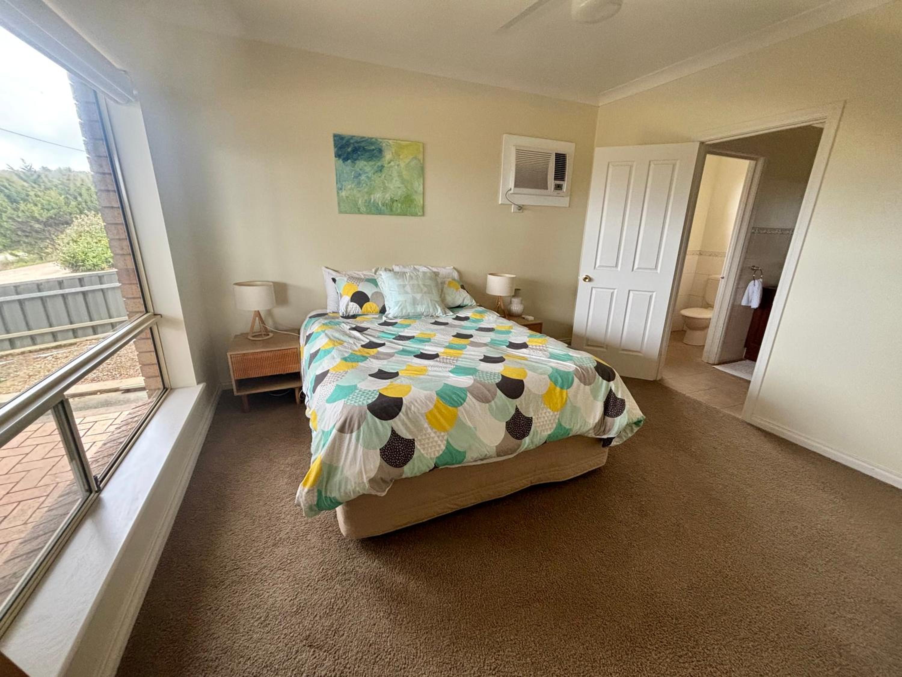 Two-Bedroom Apartment photo 2