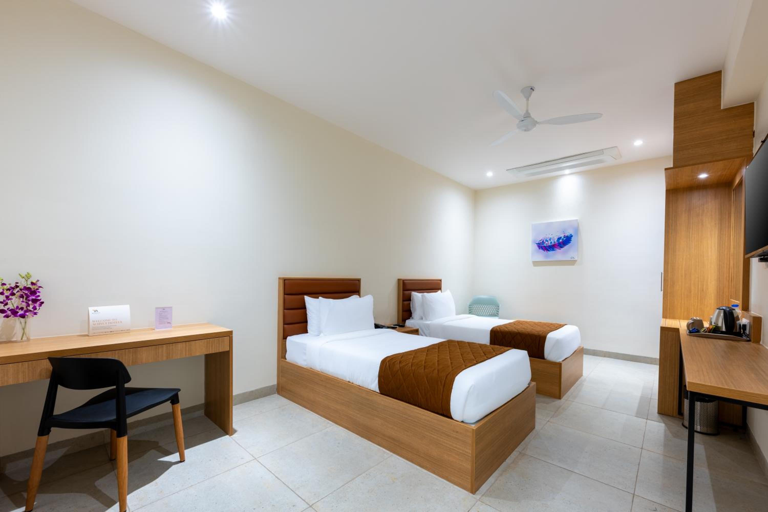 Standard Twin Room photo 3