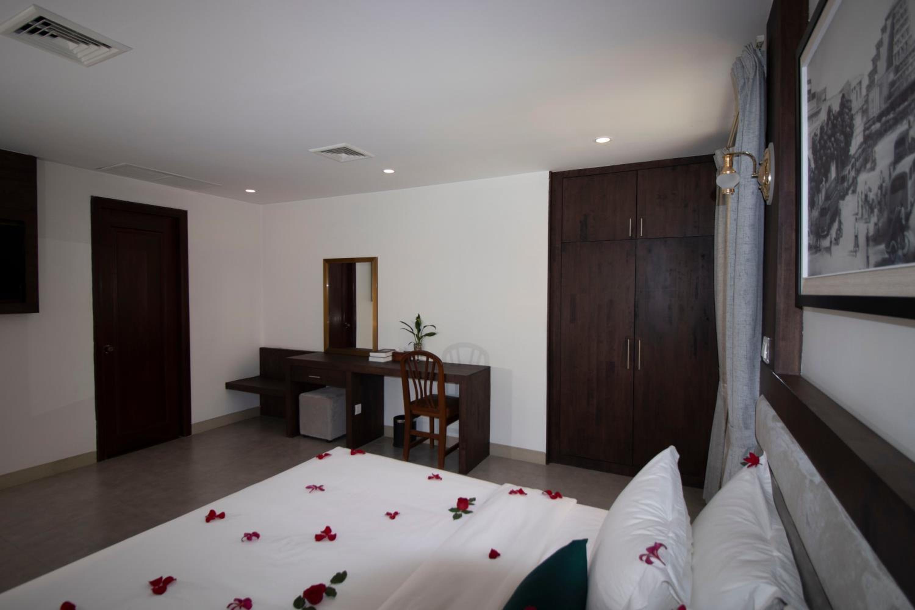 One Bedroom Apartment