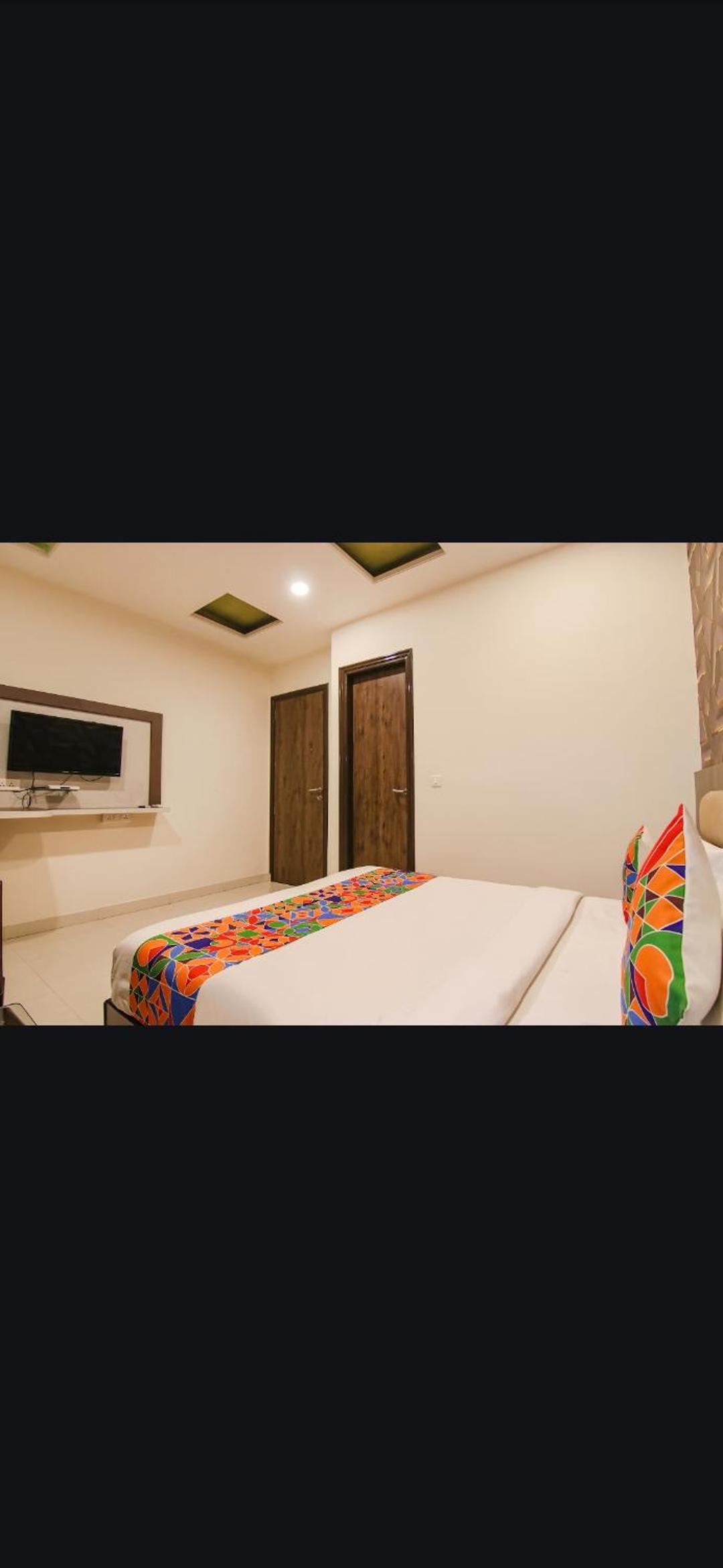 Double Room - Photo 16
