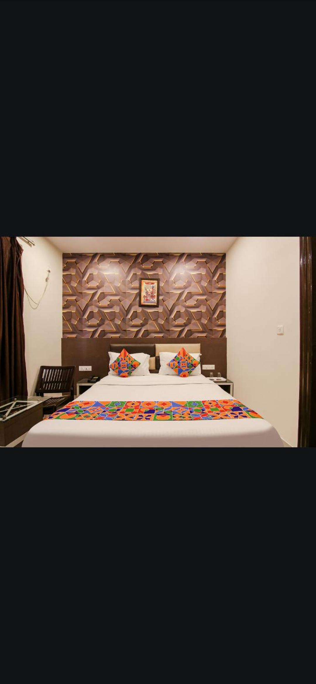 Double Room - Photo 12