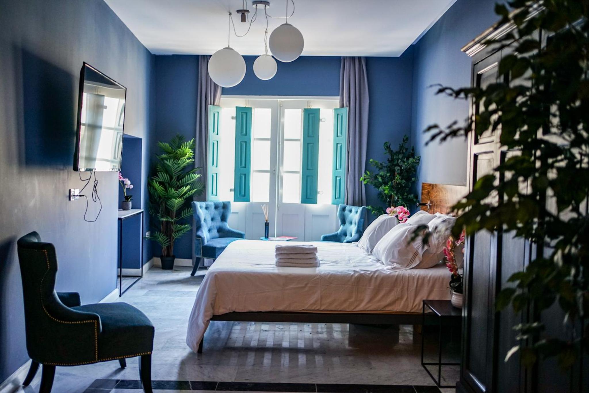 Deluxe King Suite