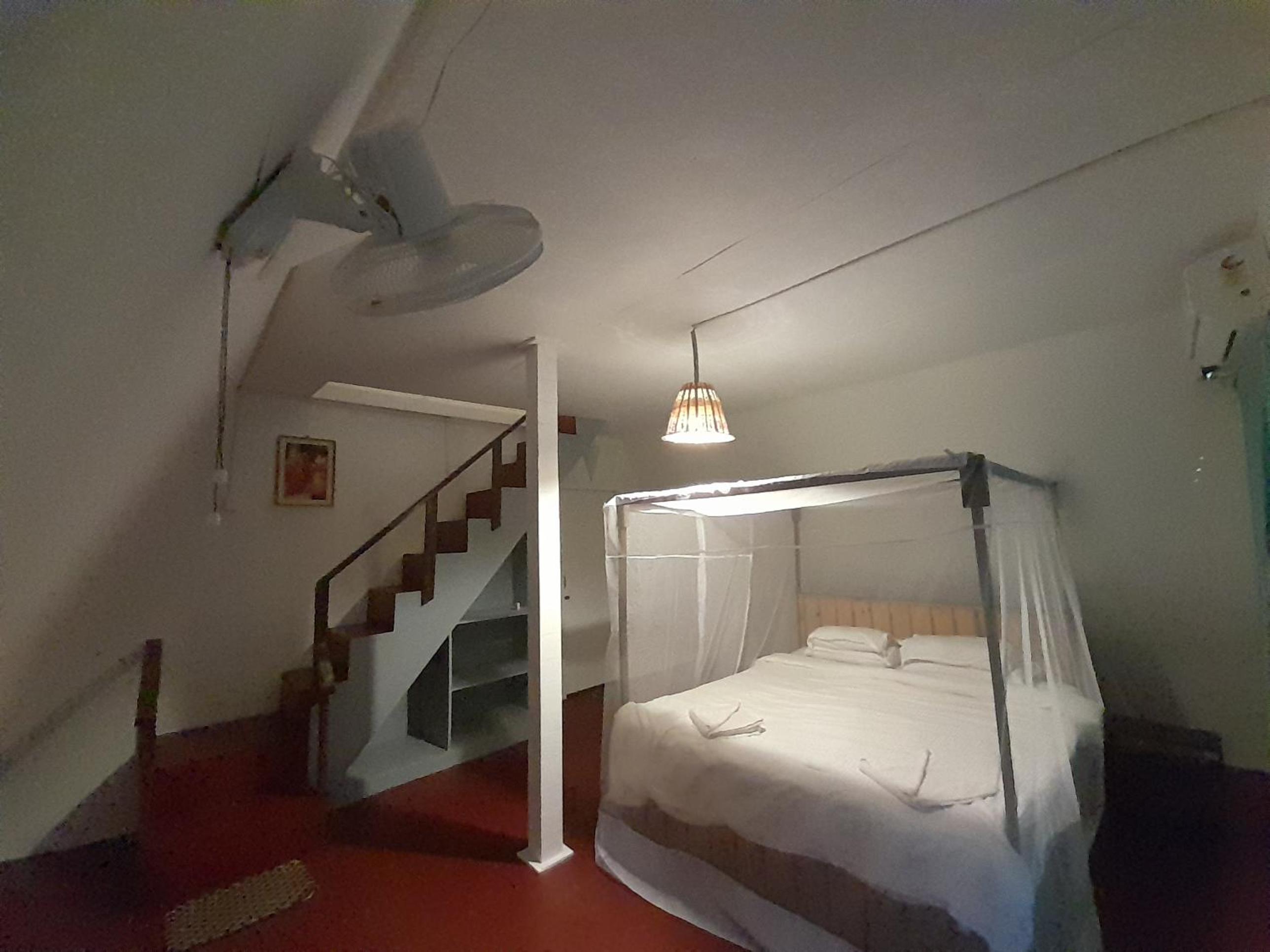 Deluxe Double Room (2 Adults + 1 Child) photo 1