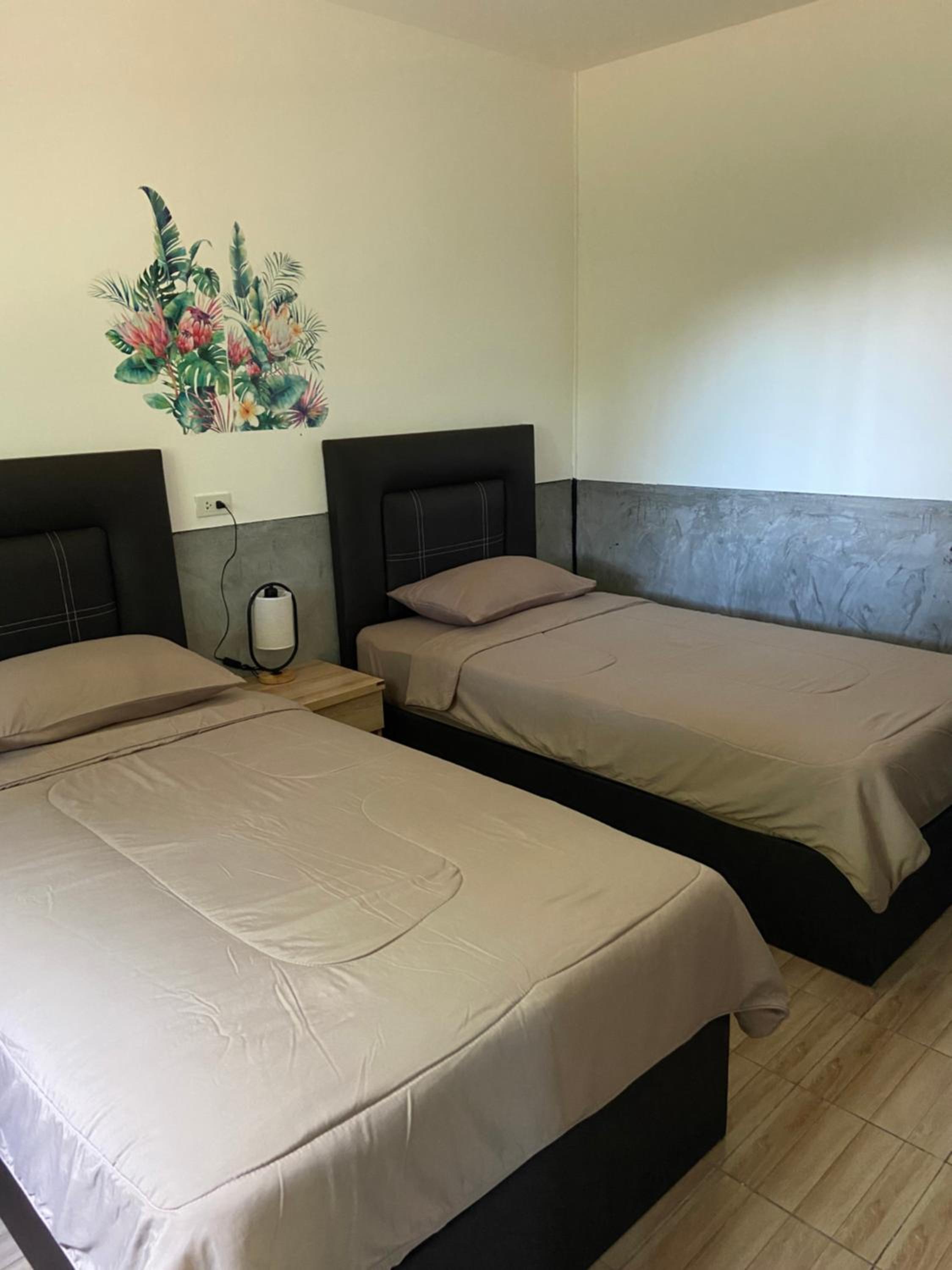 Twin Room with Garden View - Photo 8