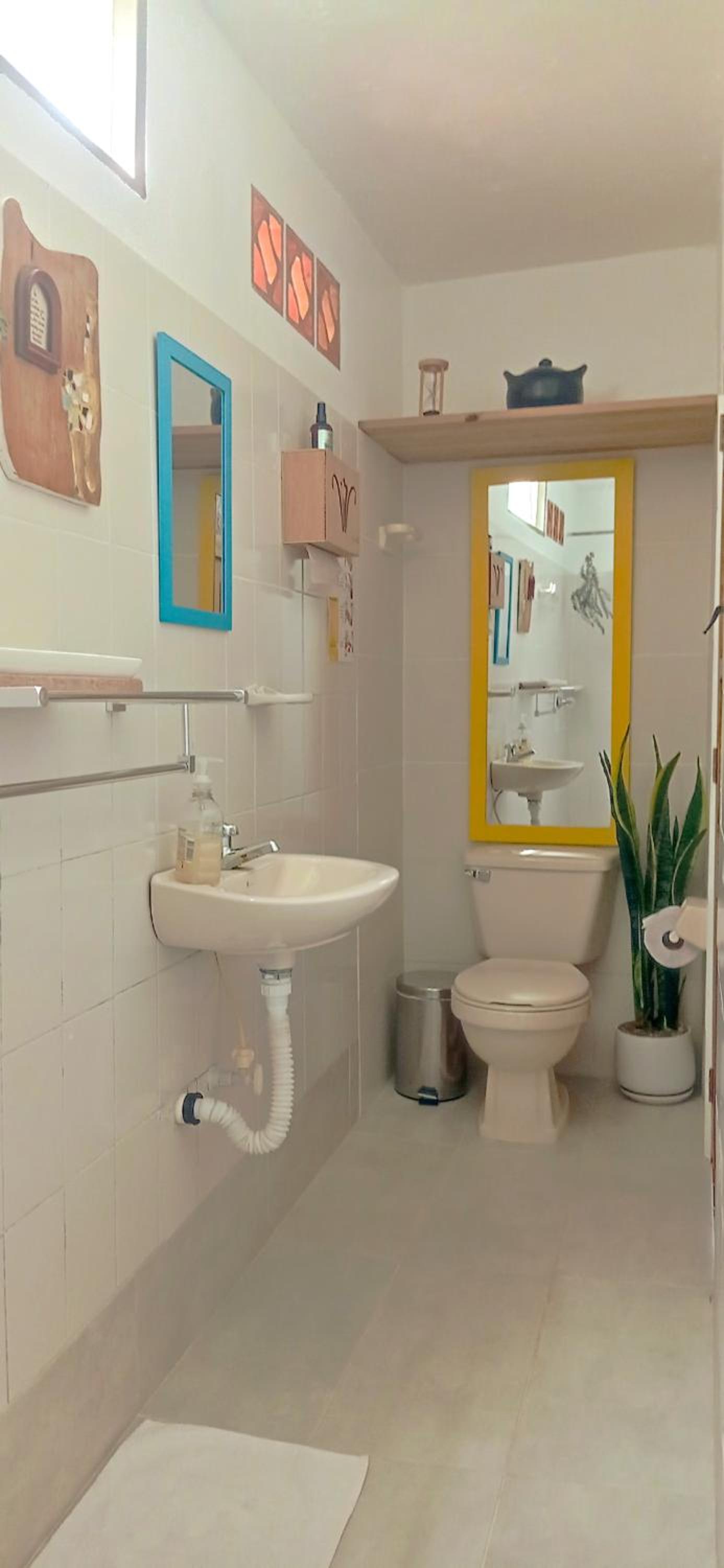 Quadruple Room with Private Bathroom photo 3