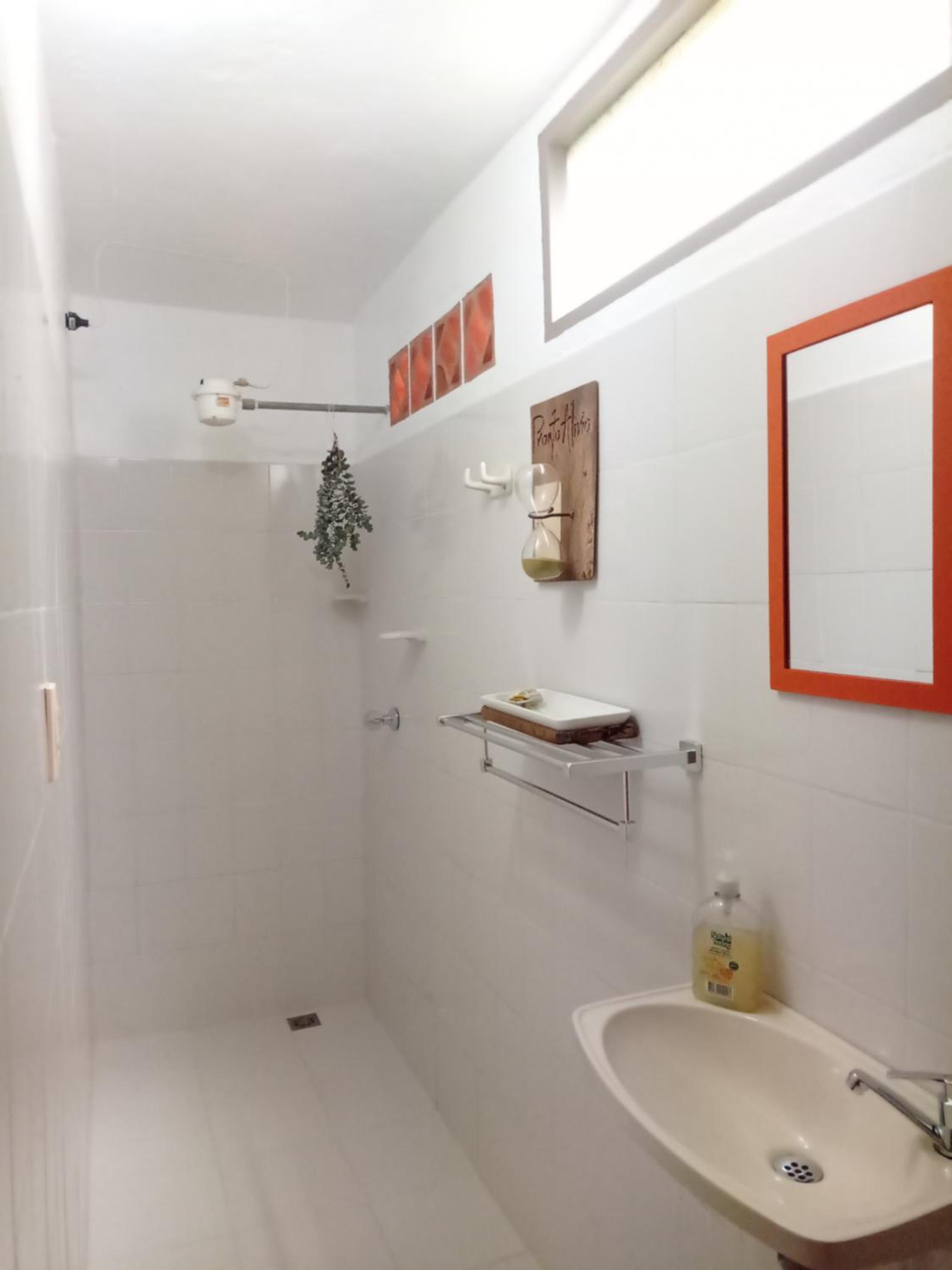 Family Room with Private Bathroom photo 2