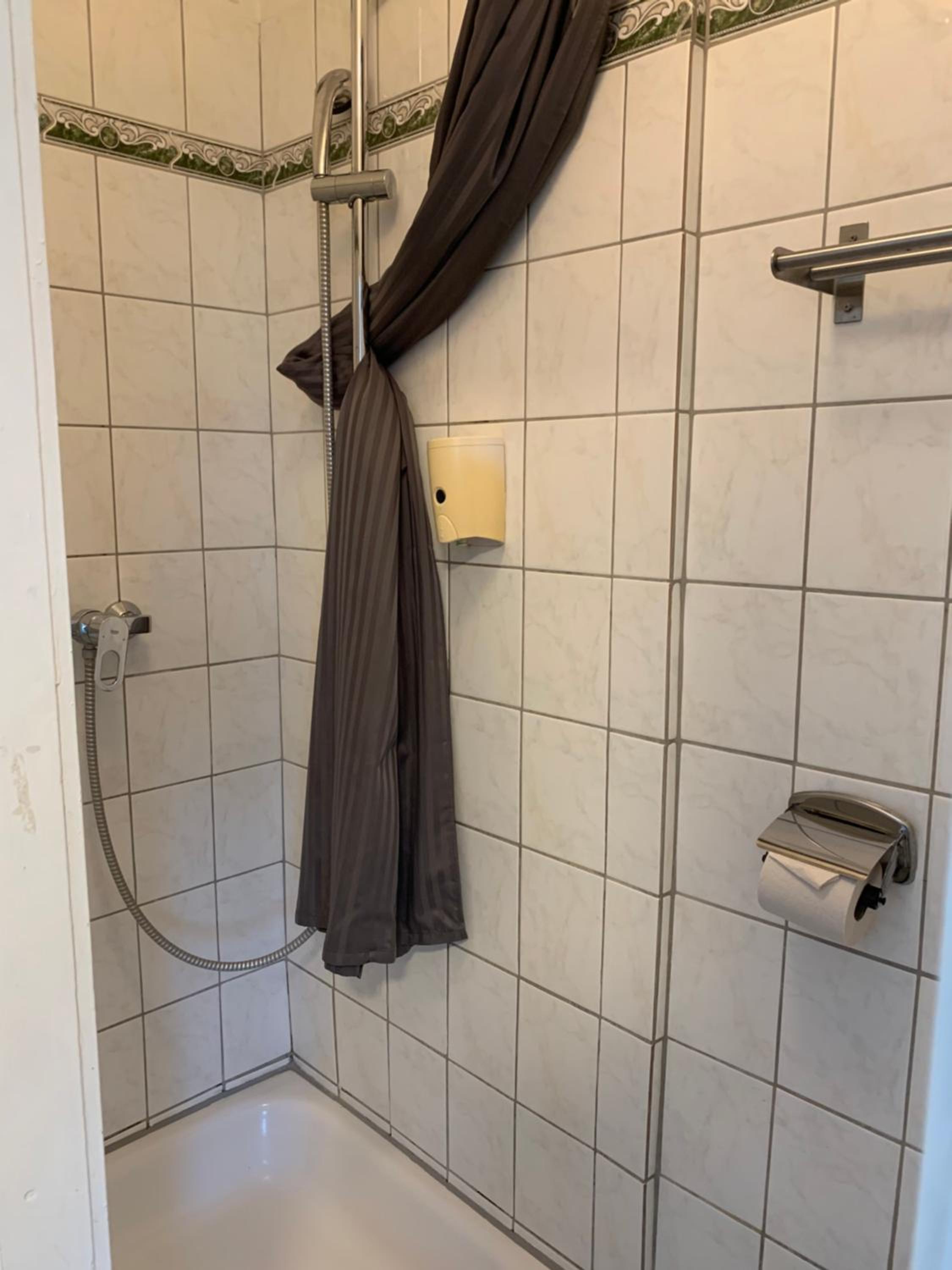 Triple Room - Photo 7