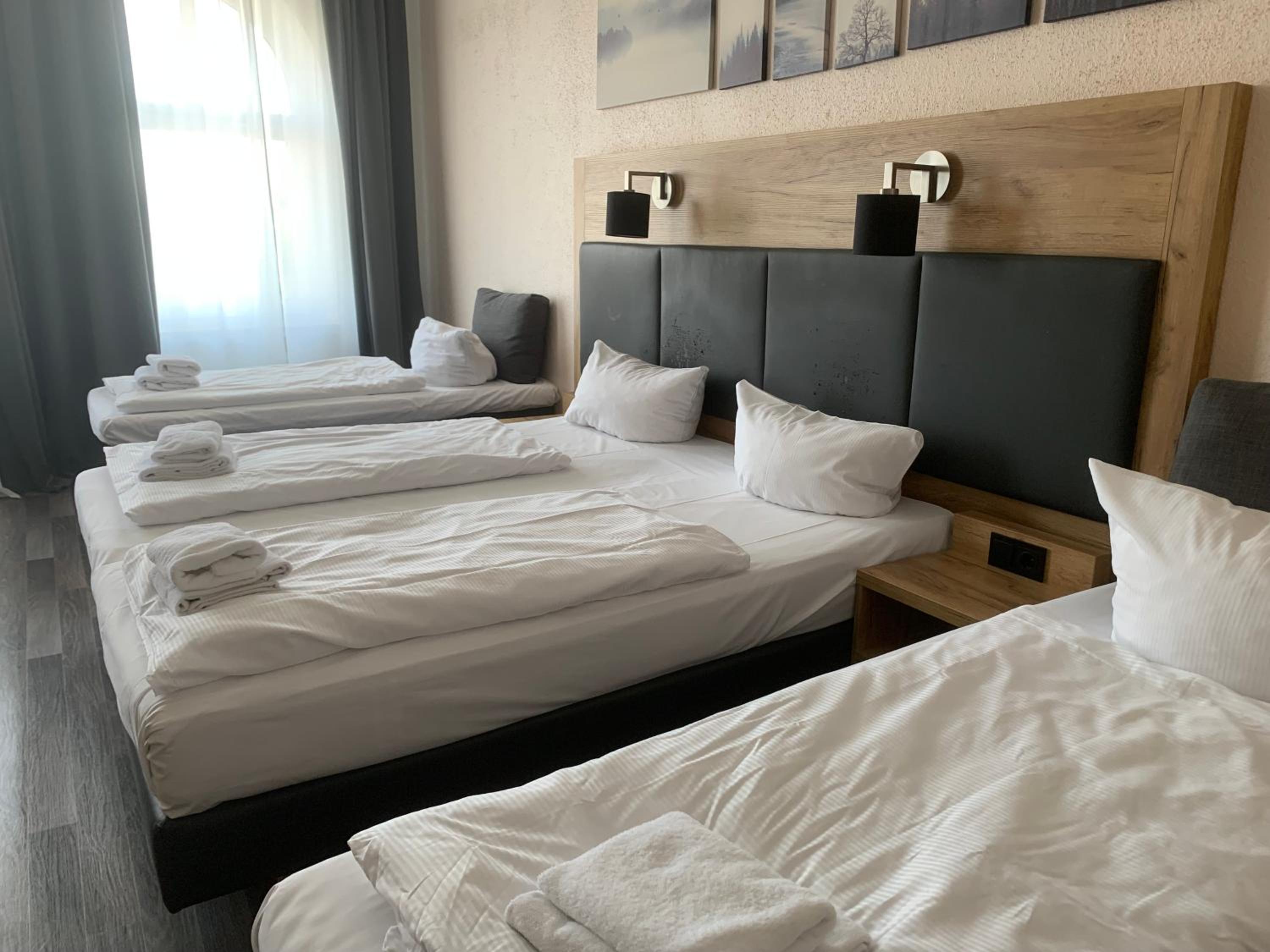 Quadruple Room - Photo 2