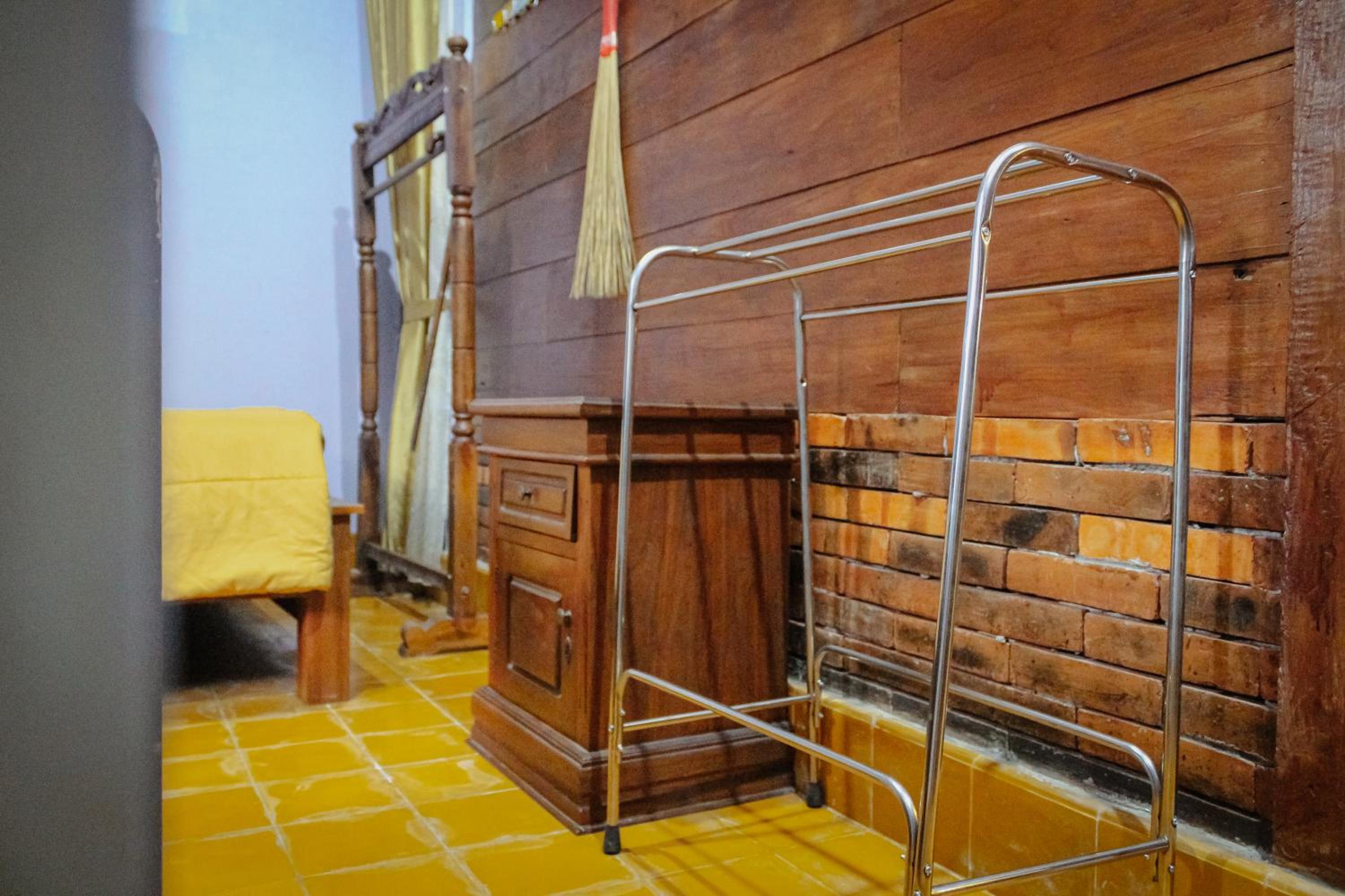 Suite - Photo 18